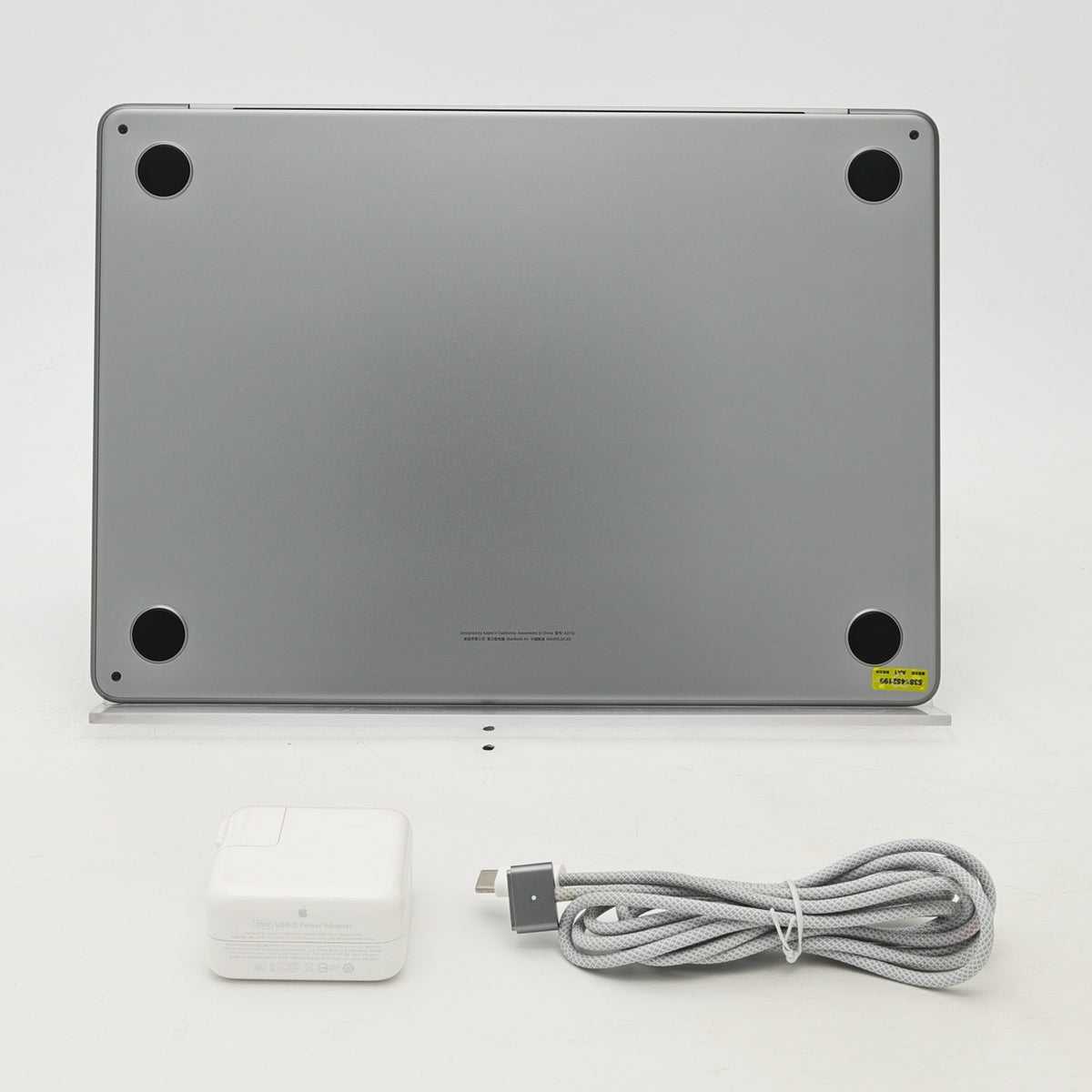 95新 Apple MacBook Air 24年 13寸 M3（8+8核） 8G RAM 256G SSD 深空灰色