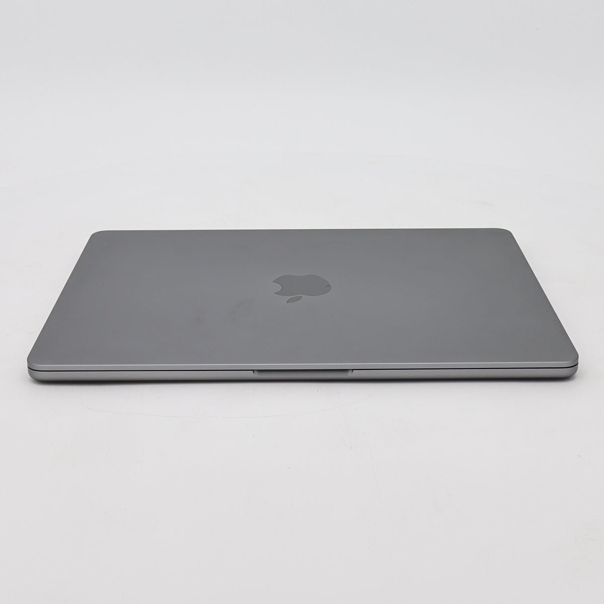 99新 Apple MacBook Air 22年 13寸 M2（8+8核） 8G RAM 256G SSD 深空灰色