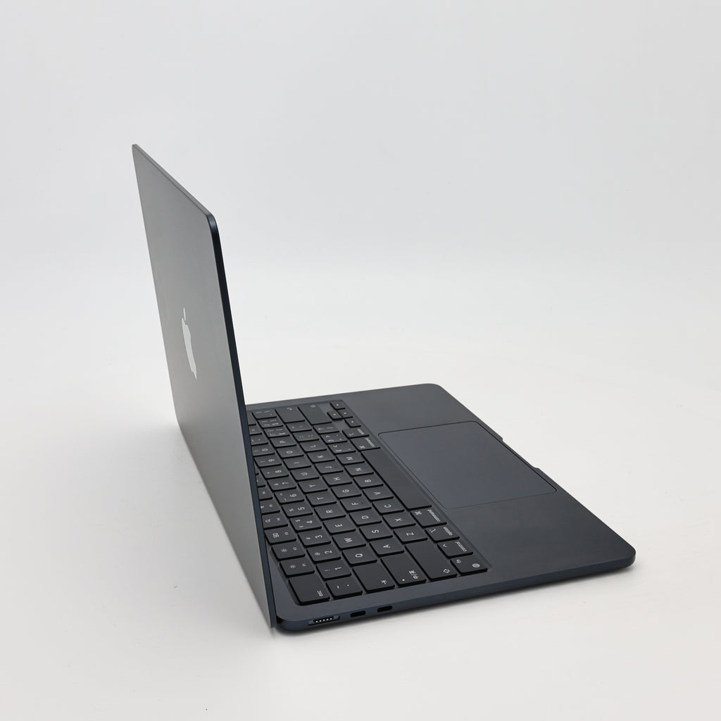 95新 Apple MacBook Air 22年 13寸 M2（8+10核） 16G RAM 256G SSD 午夜色