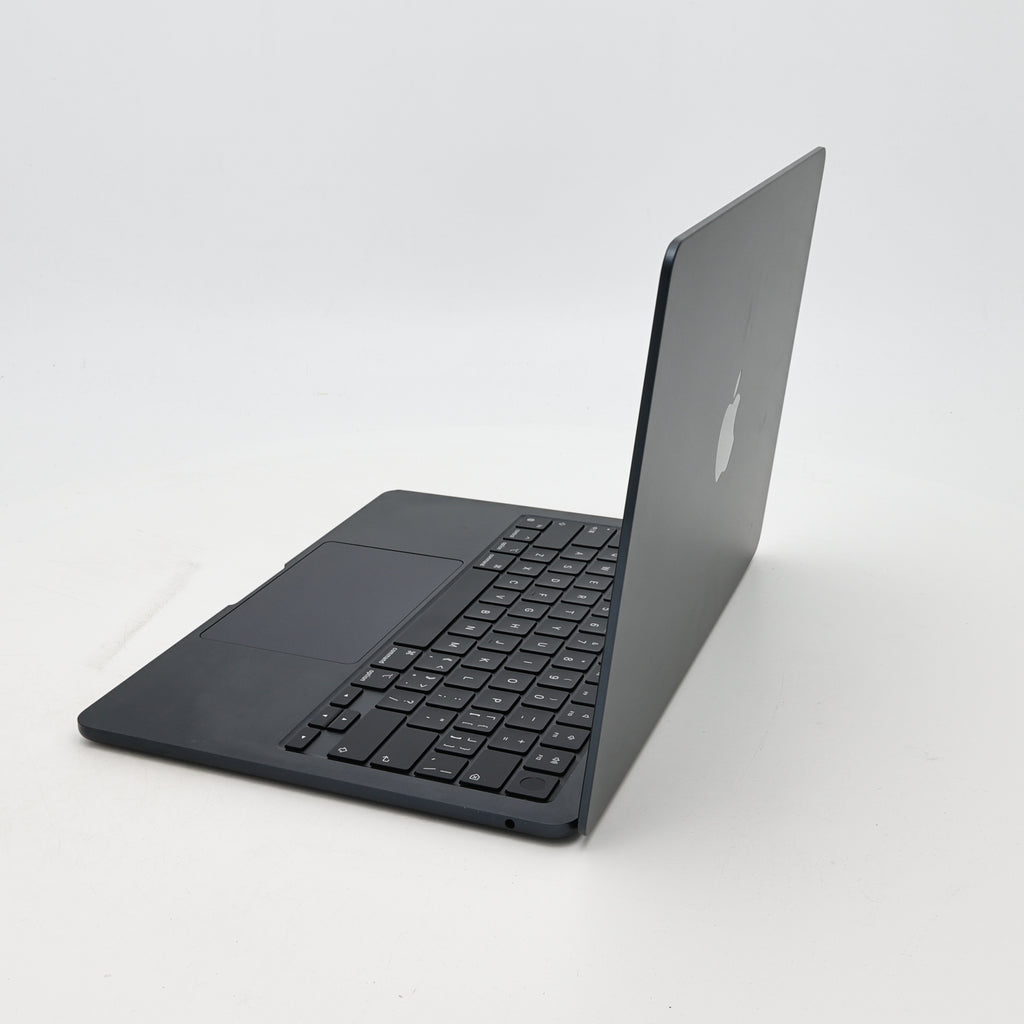 95新 Apple MacBook Air 22年 13寸 M2（8+8核） 8G RAM 256G SSD 午夜色