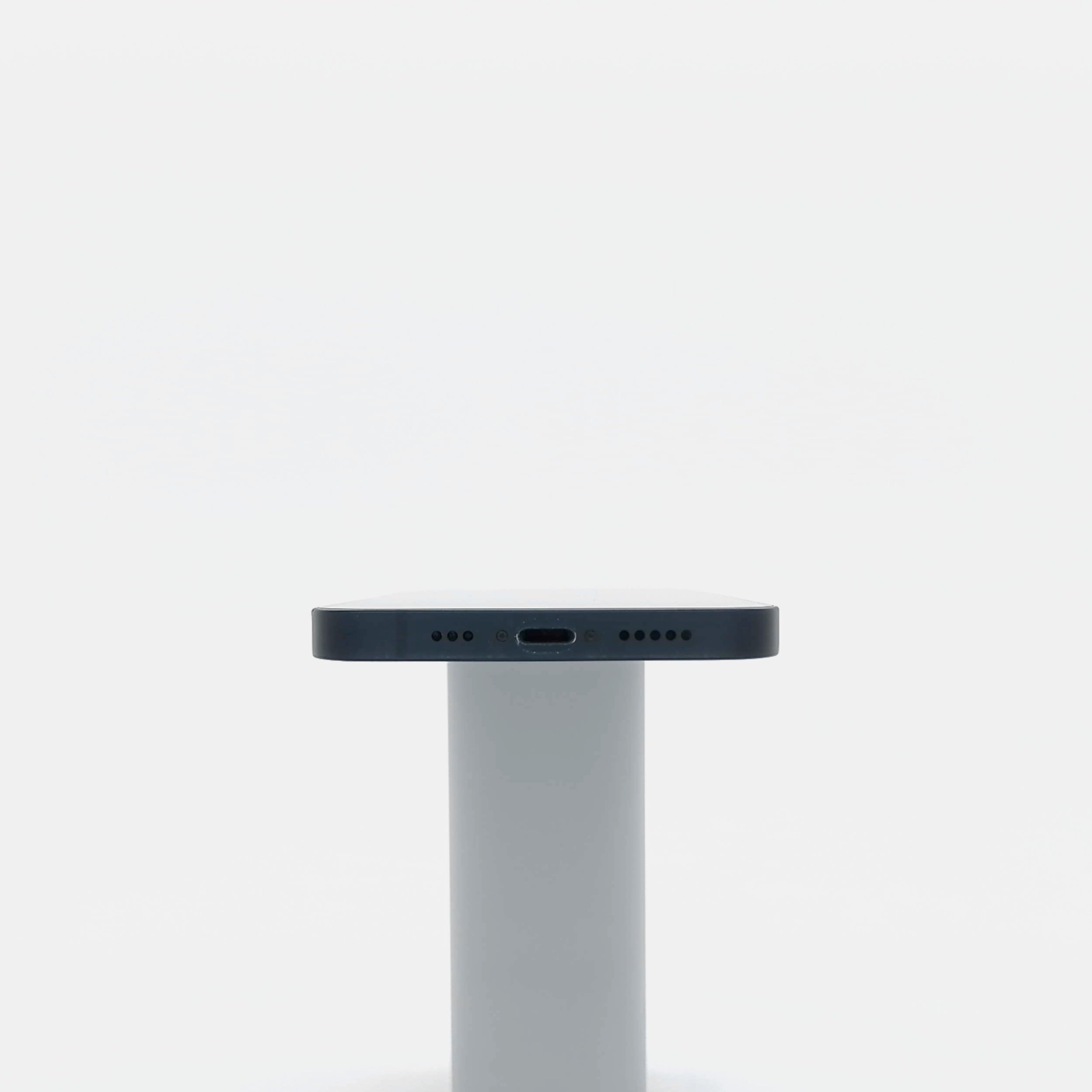 95新 Apple iPhone 13 256G 午夜色 中國大陸版