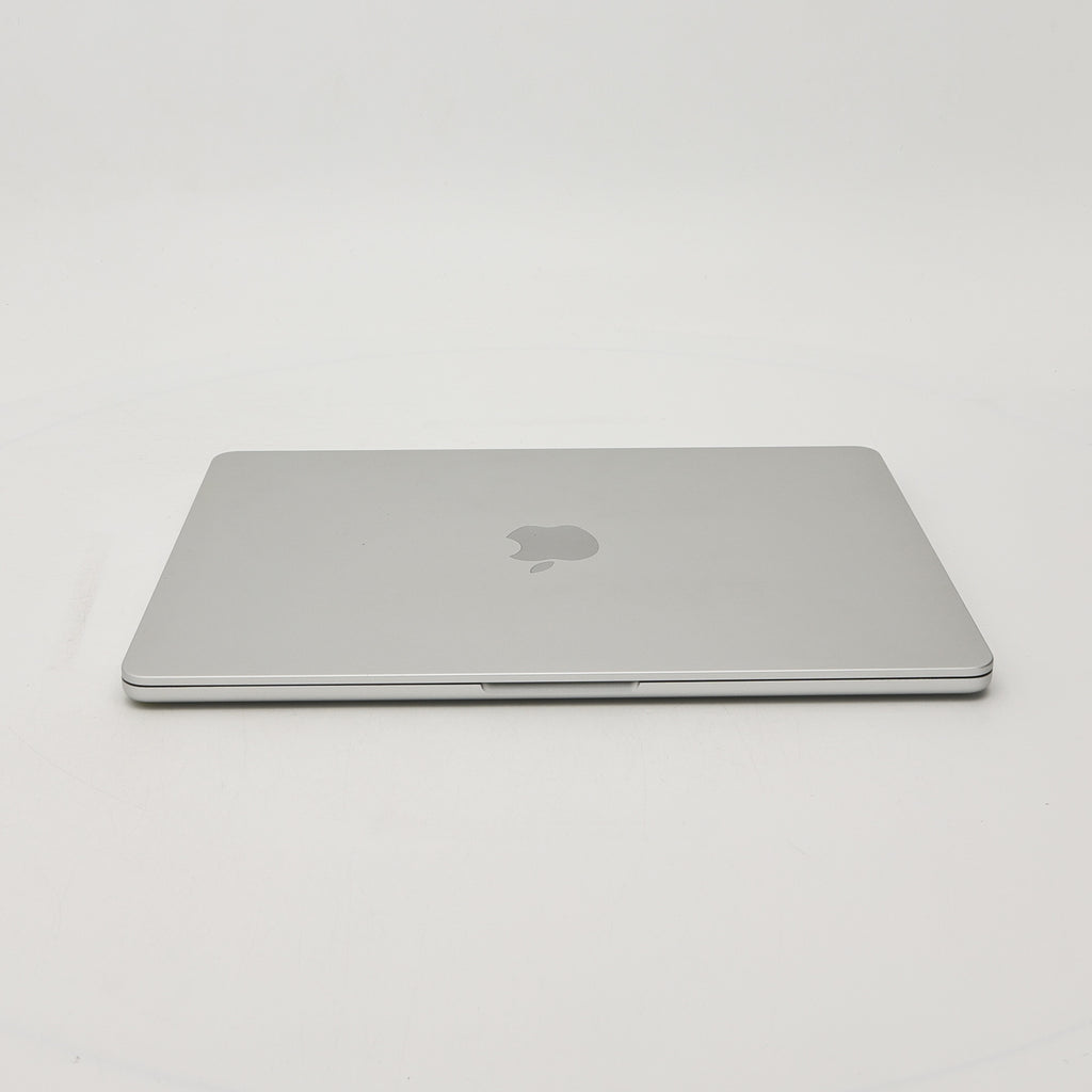 95新 Apple MacBook Air 22年 13寸 M2（8+8核） 8G RAM 256G SSD 銀色