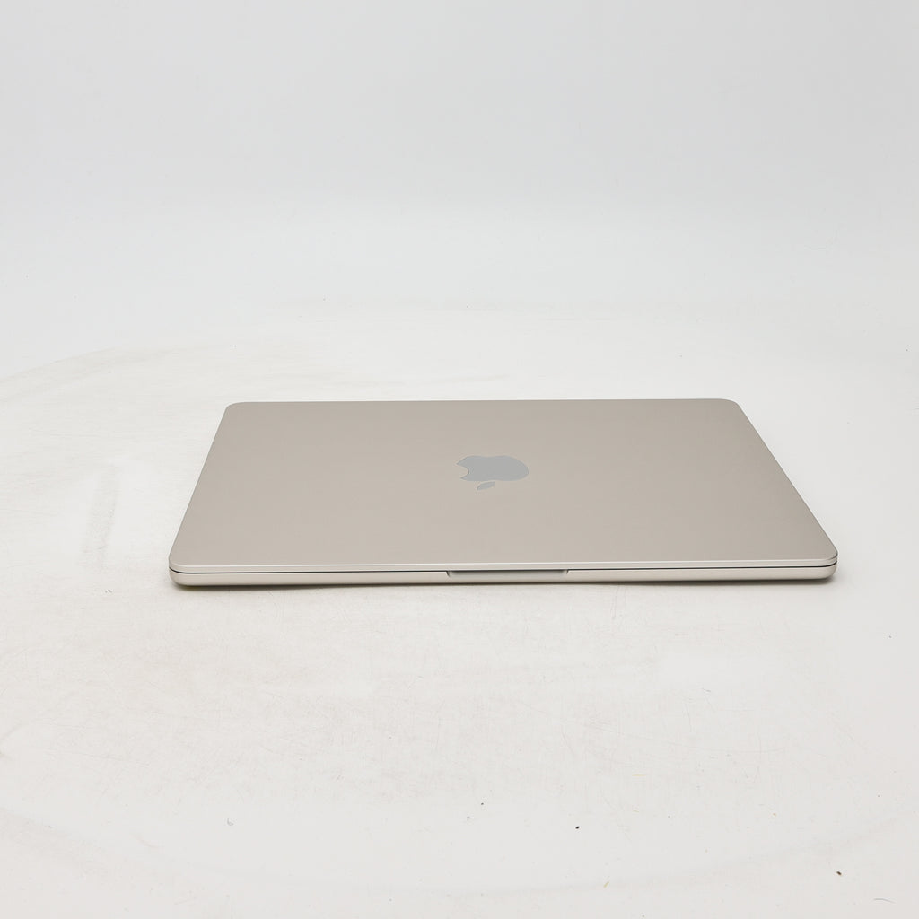 95新 Apple MacBook Air 22年 13寸 M2（8+8核） 8G RAM 256G SSD 星光色