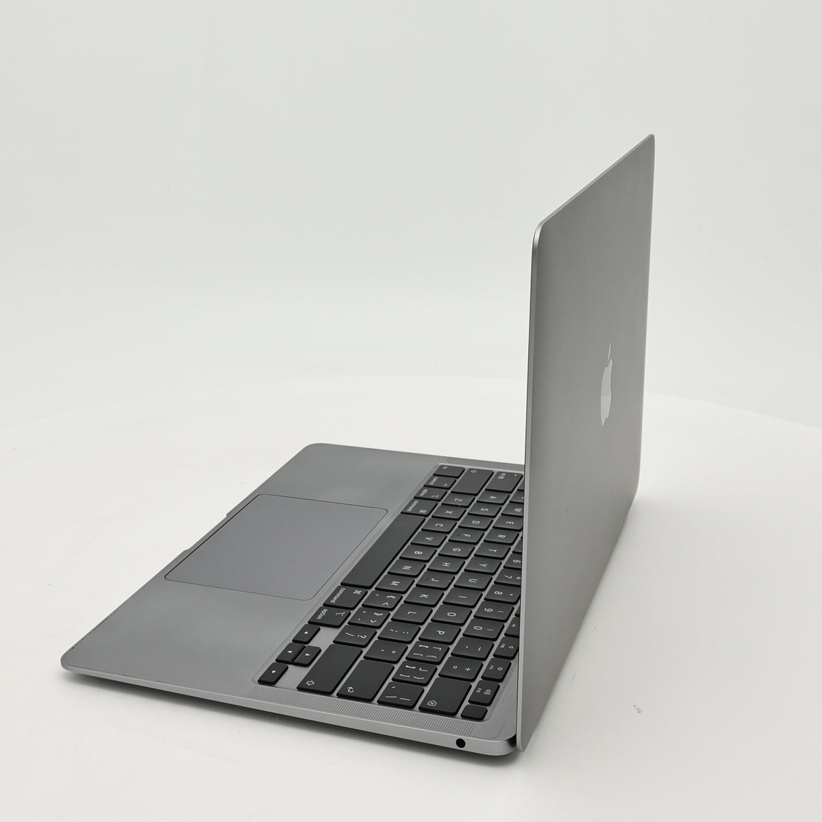 95新 Apple MacBook Air 20年 13寸 i5 1.1G 8G RAM 512G SSD 深空灰色