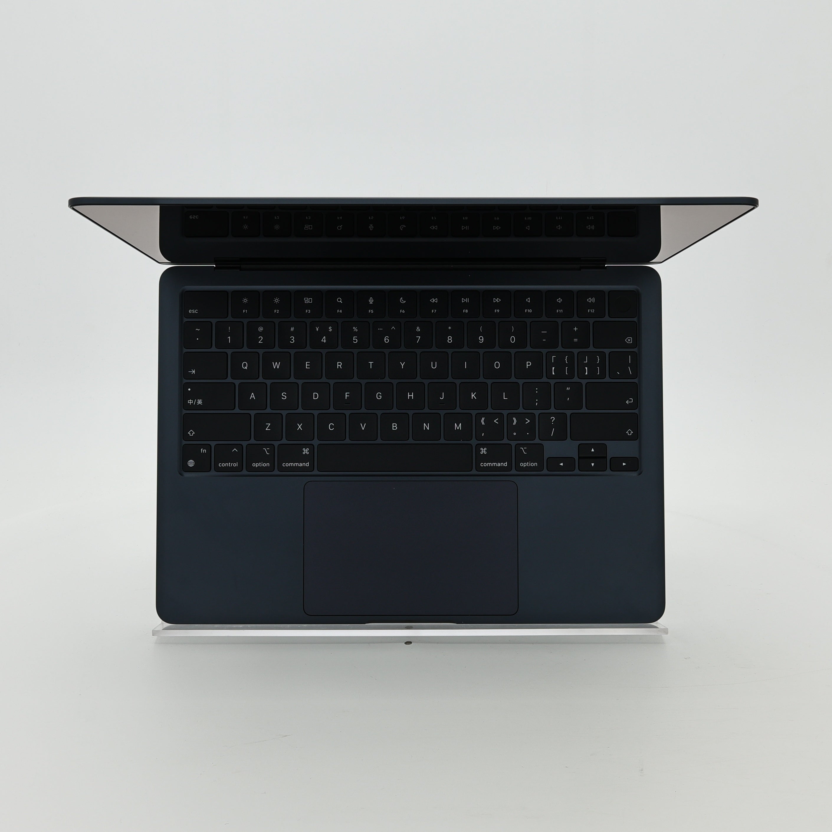 95新 Apple MacBook Air 22年 13寸 M2（8+8核） 16G RAM 256G SSD 午夜色