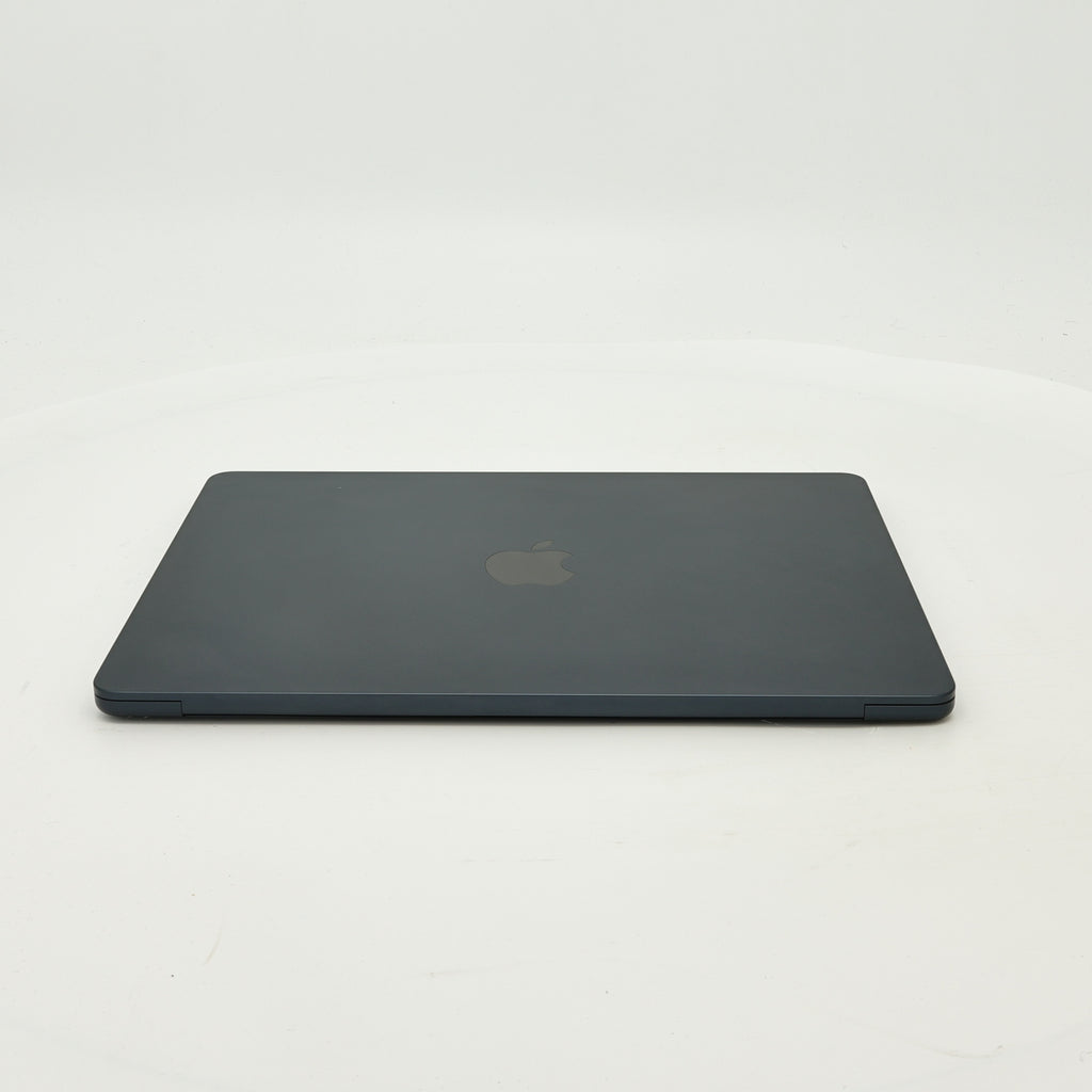 95新 Apple MacBook Air 22年 13寸 M2（8+8核） 8G RAM 256G SSD 午夜色