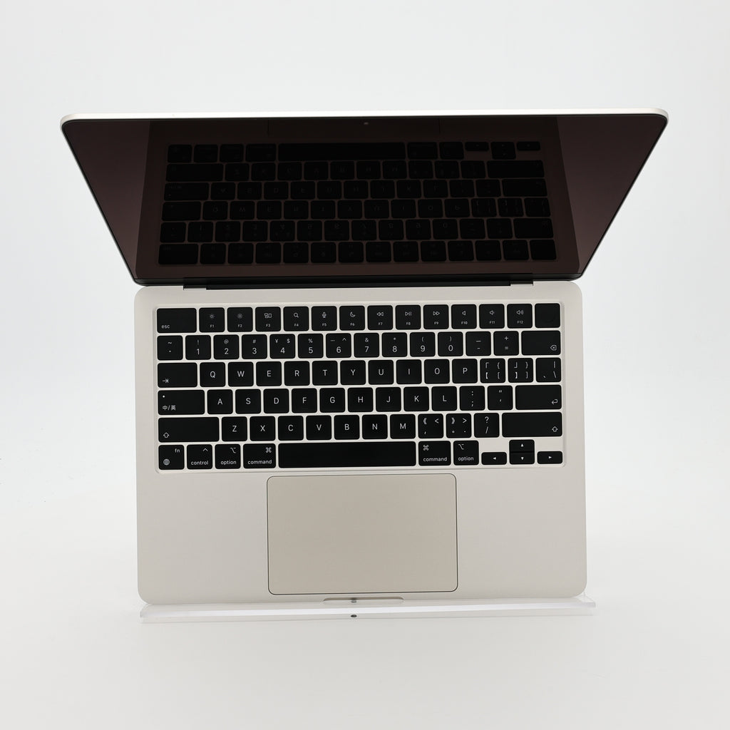 99新 Apple MacBook Air 22年 13寸 M2（8+8核） 8G RAM 256G SSD 星光色