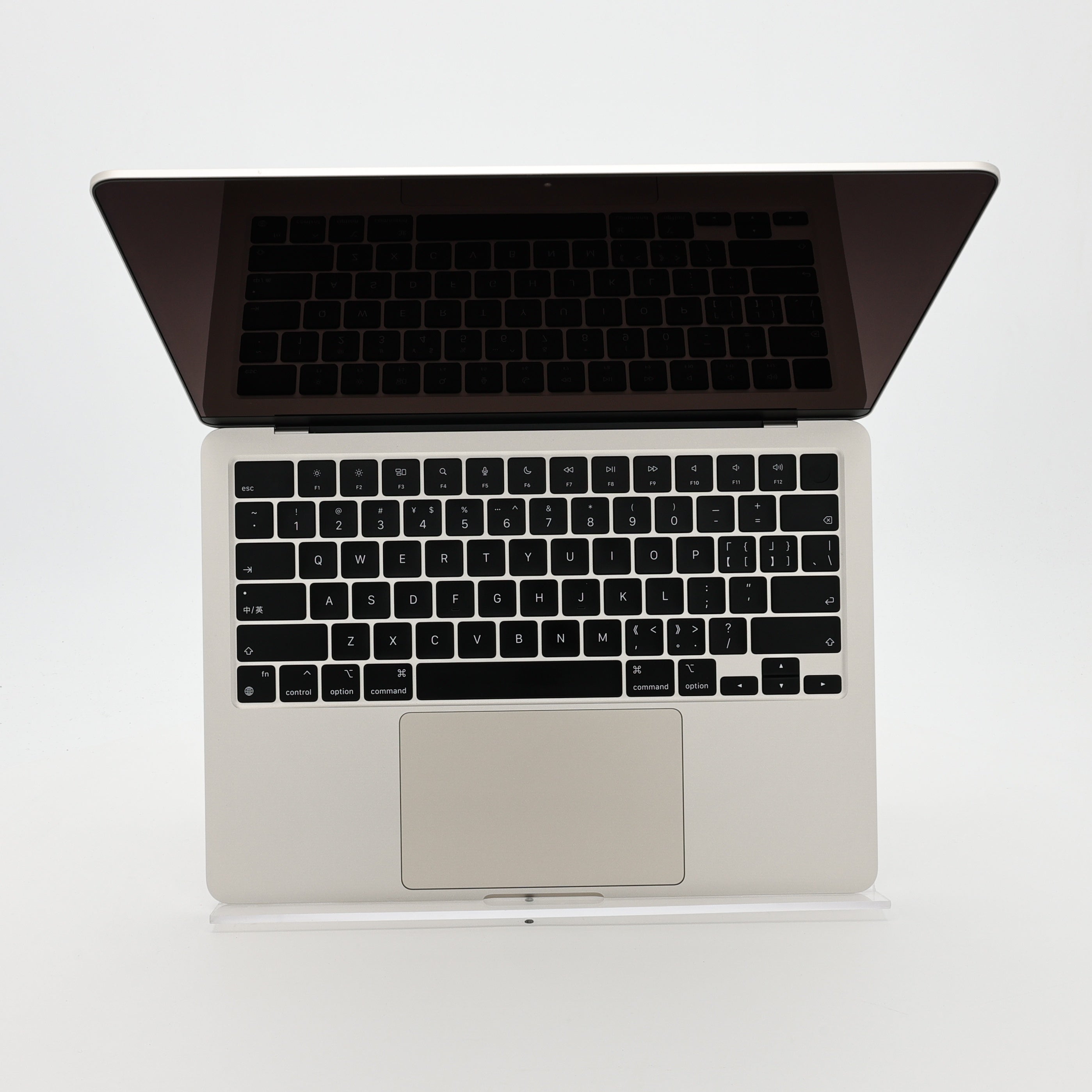 99新 Apple MacBook Air 22年 13寸 M2（8+8核） 8G RAM 256G SSD 星光色