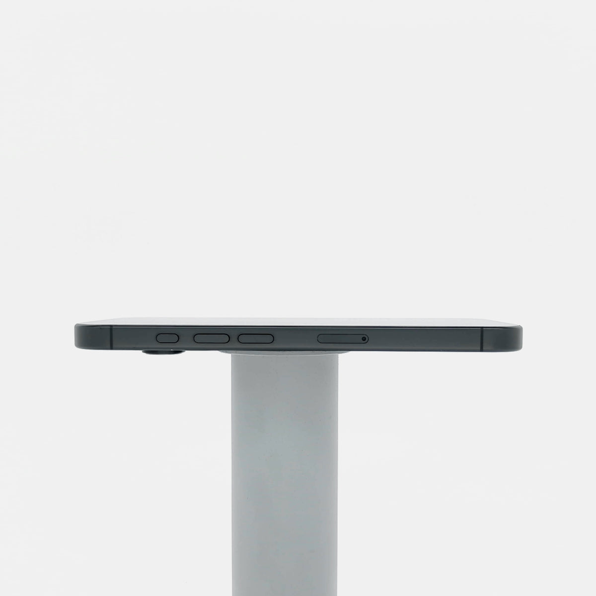 95新 Apple iPhone 16 Pro 128G 黑色鈦金屬 中國大陸版