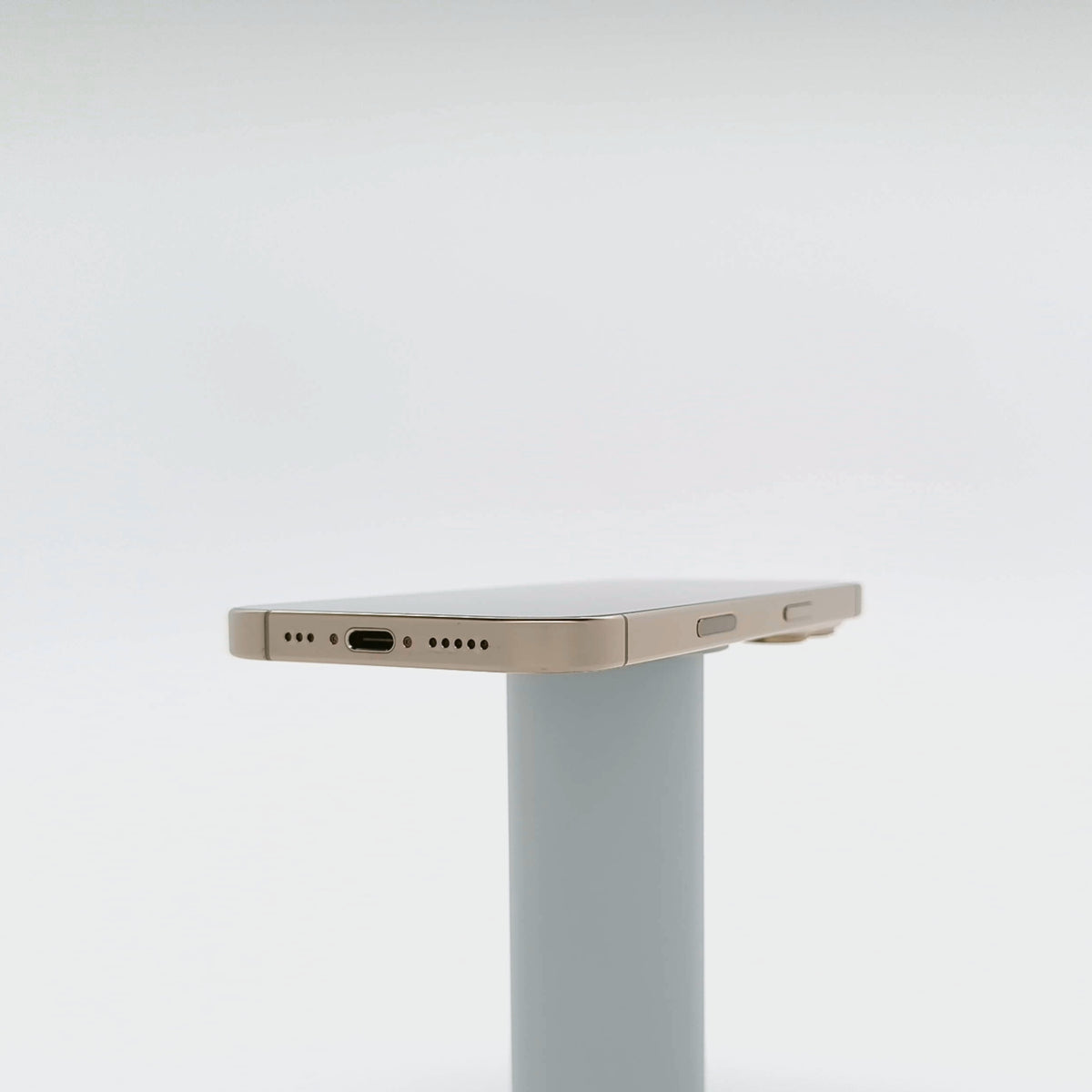95新 Apple iPhone 16 Pro 256G 沙漠色鈦金屬 中國大陸版
