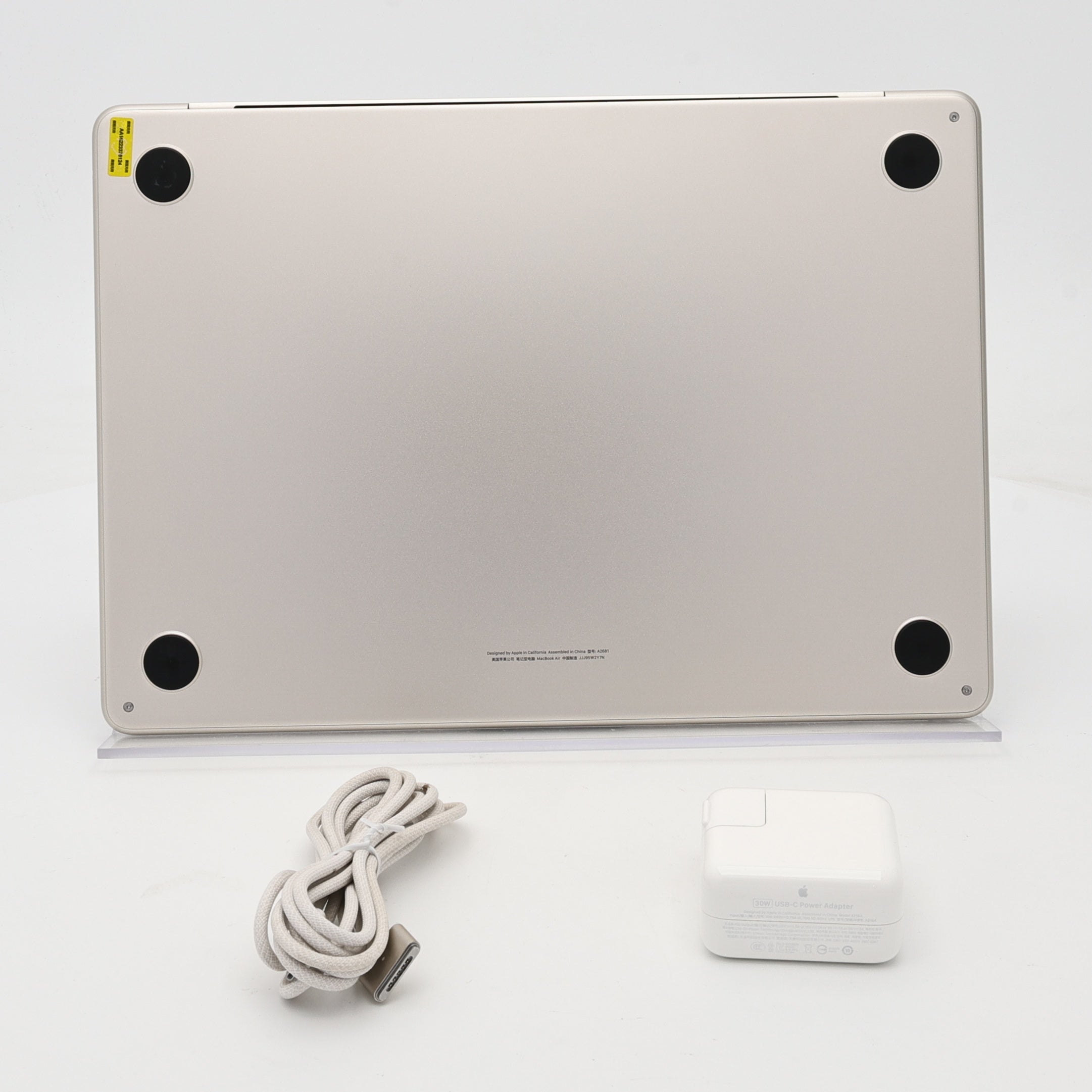 95新 Apple MacBook Air 22年 13寸 M2（8+8核） 8G RAM 256G SSD 星光色