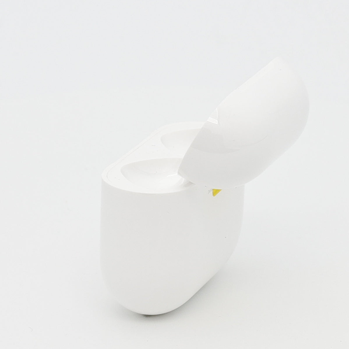 99新 Apple AirPods 4 (支持主动降噪) 充电仓 白色
