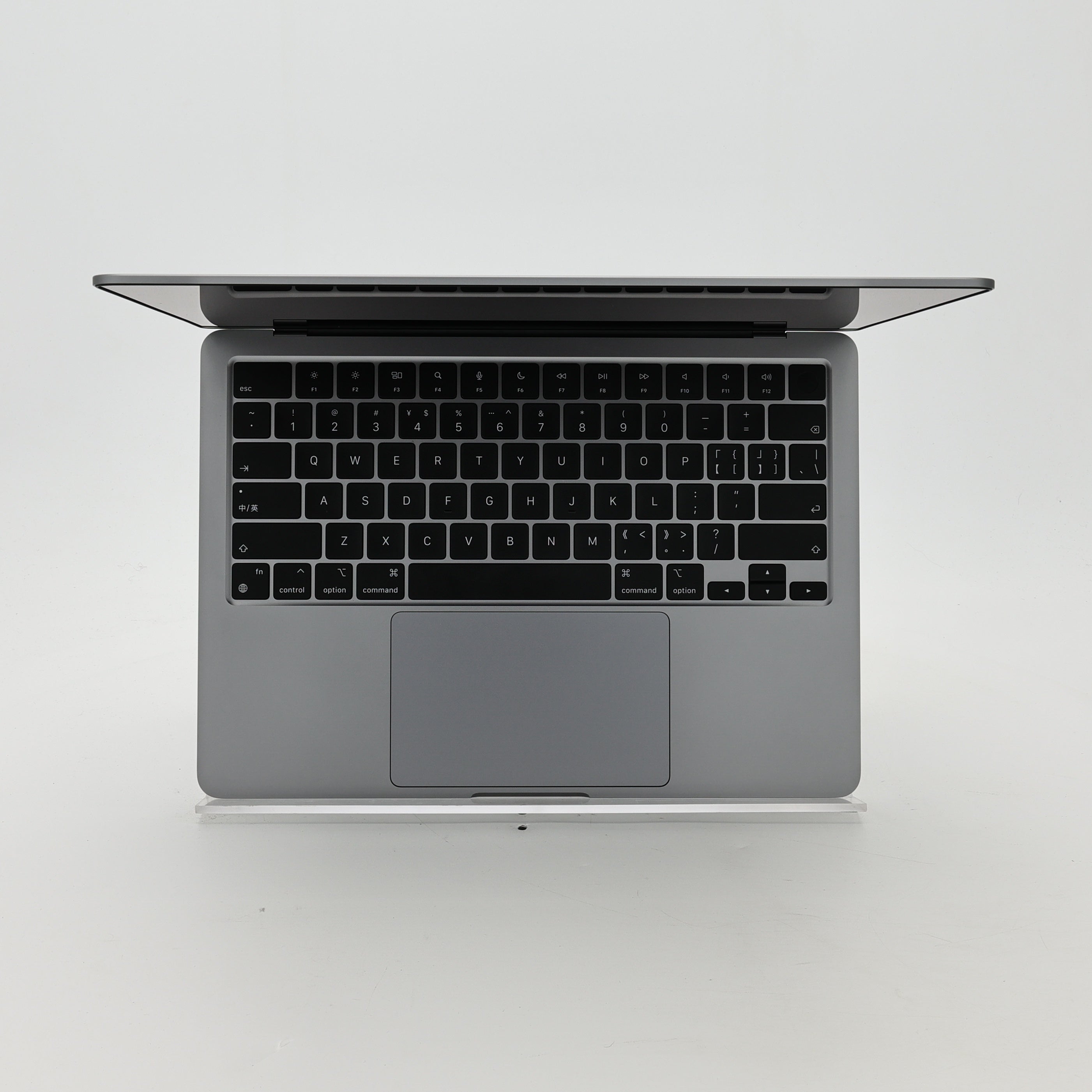 95新 Apple MacBook Air 22年 13寸 M2（8+8核） 8G RAM 256G SSD 深空灰色