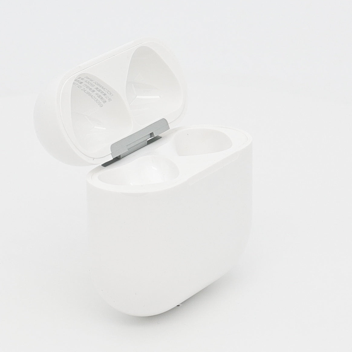 99新 Apple AirPods 4 (支持主動降噪) 充電倉 白色