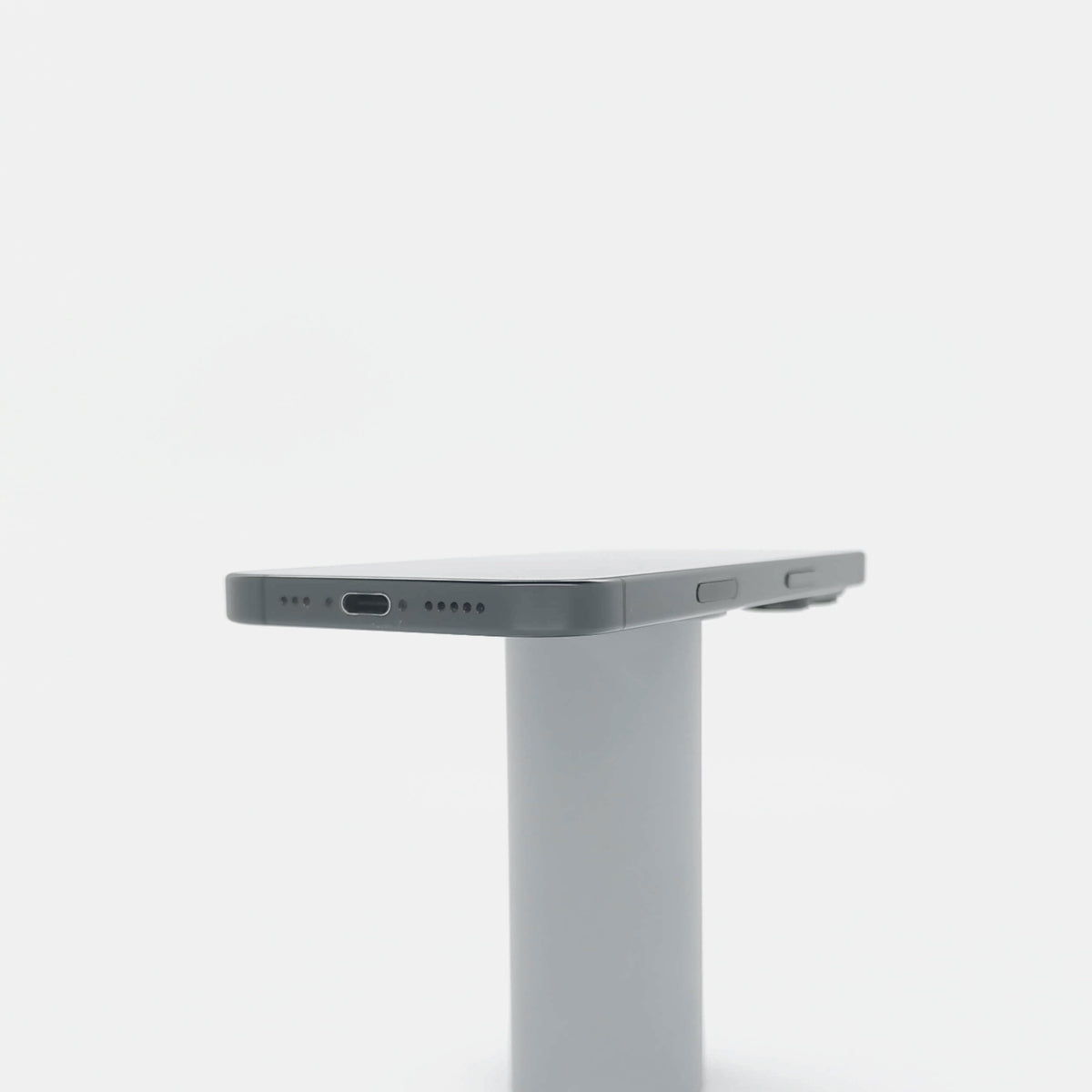 95新 Apple iPhone 16 Pro 128G 黑色鈦金屬 中國大陸版