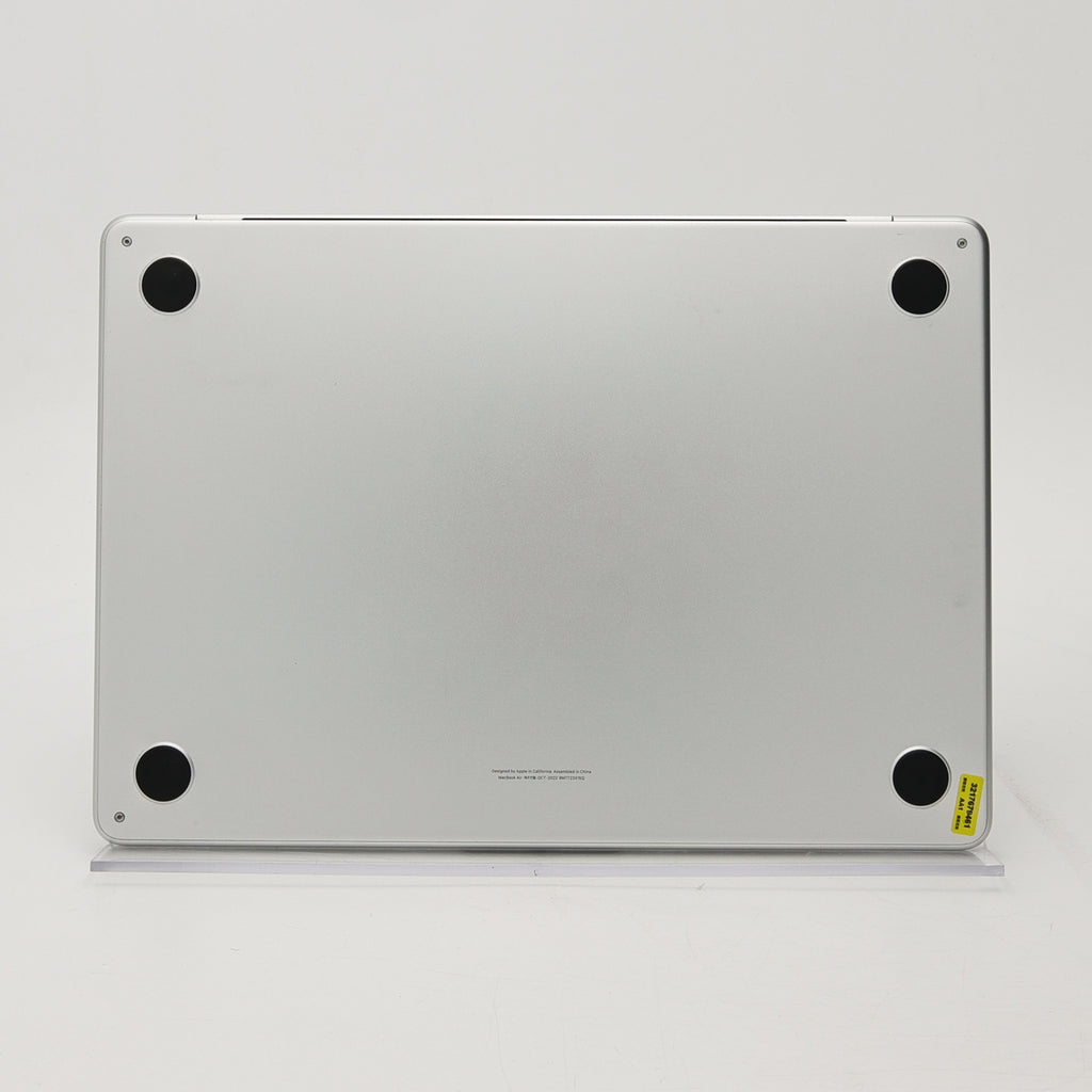95新 Apple MacBook Air 22年 13寸 M2（8+8核） 8G RAM 256G SSD 銀色