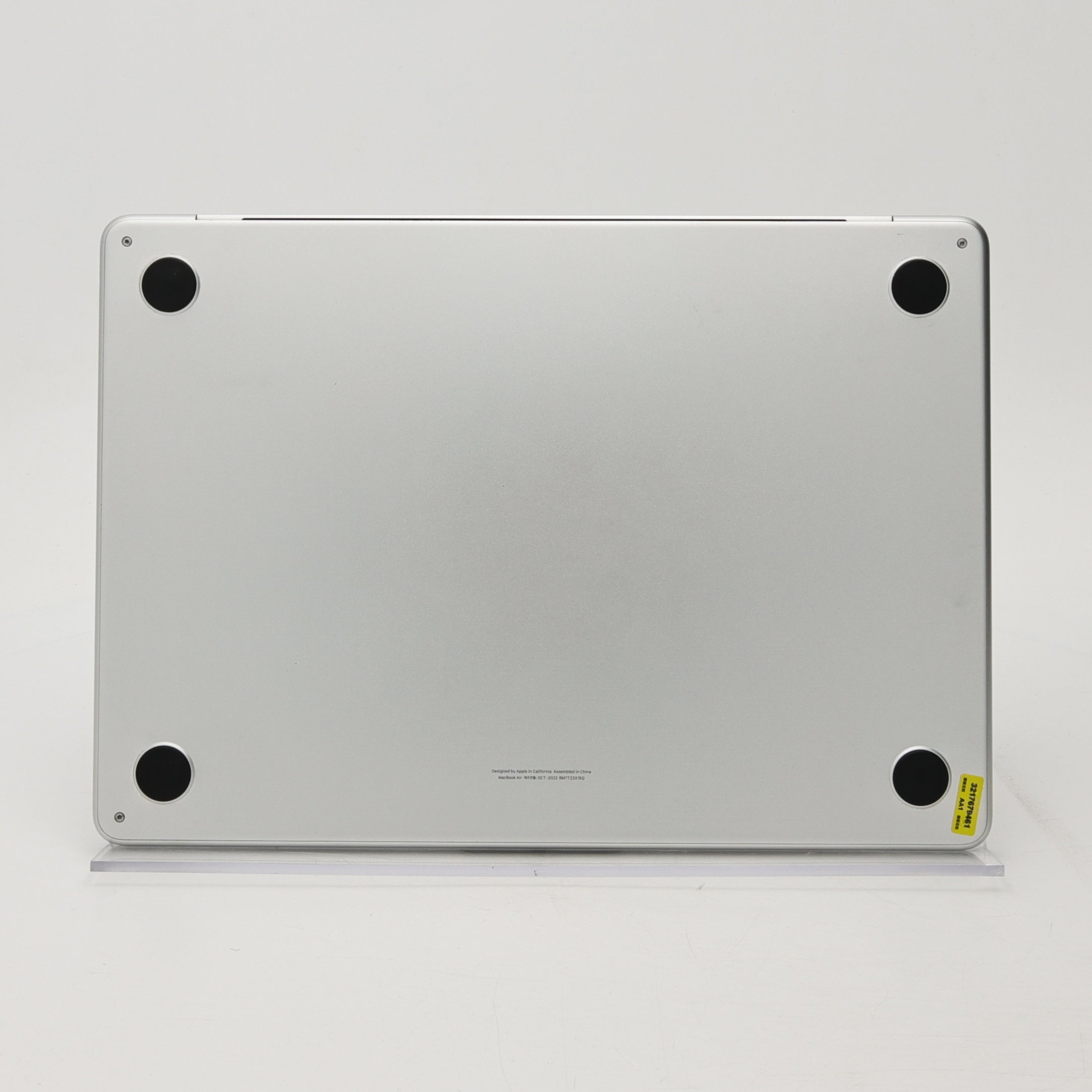 95新 Apple MacBook Air 22年 13寸 M2（8+8核） 8G RAM 256G SSD 銀色