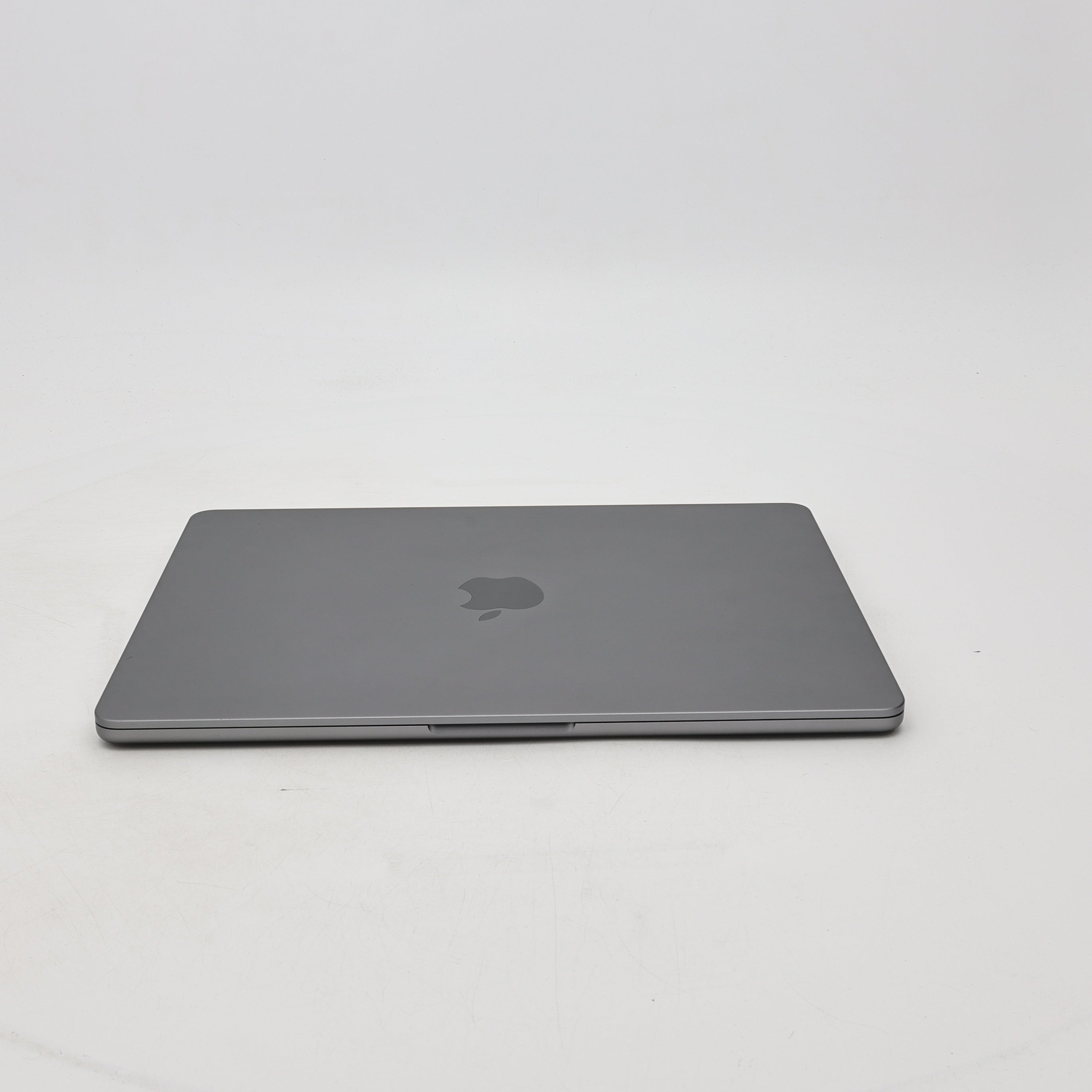 99新 Apple MacBook Air 22年 13寸 M2（8+8核） 8G RAM 256G SSD 深空灰色
