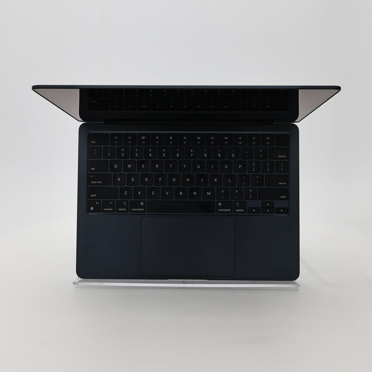95新 Apple MacBook Air 22年 13寸 M2（8+8核） 8G RAM 256G SSD 午夜色