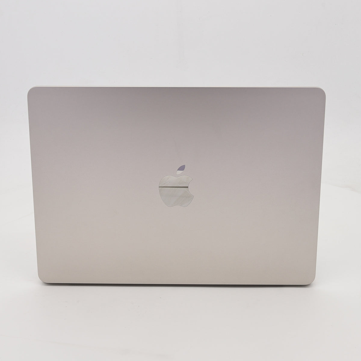 99新 Apple MacBook Air 22年 13寸 M2（8+8核） 16G RAM 256G SSD 星光色
