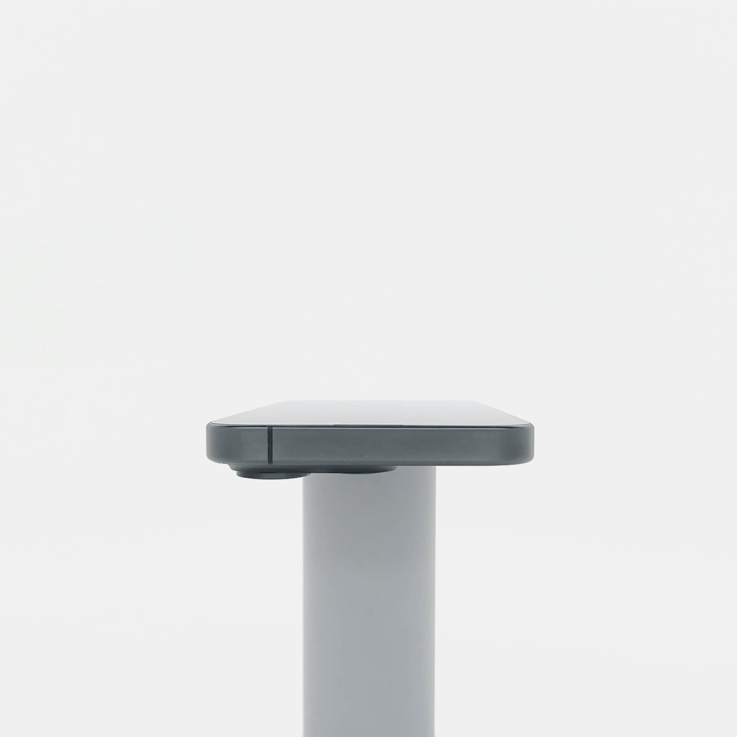 95新 Apple iPhone 15 Pro 128G 黑色鈦金屬 中國大陸版