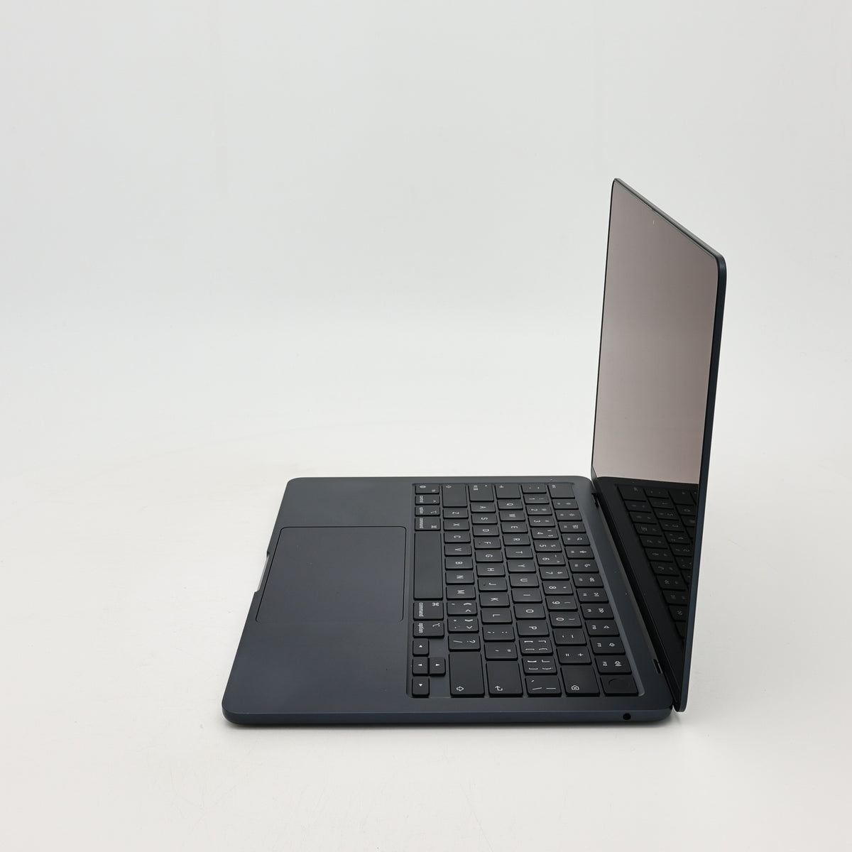 95新 Apple MacBook Air 22年 13寸 M2（8+8核） 8G RAM 256G SSD 午夜色