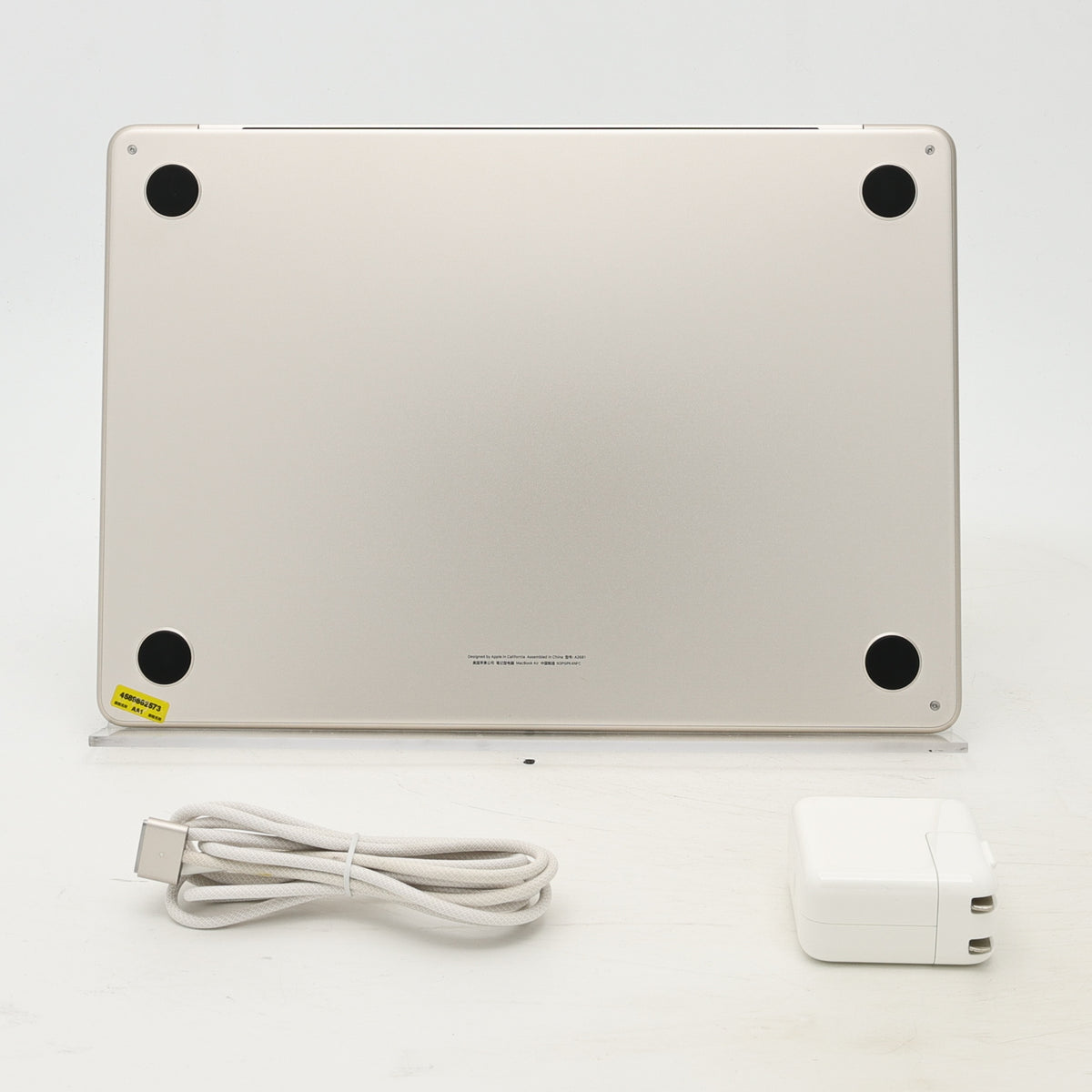 99新 Apple MacBook Air 22年 13寸 M2（8+8核） 8G RAM 256G SSD 星光色