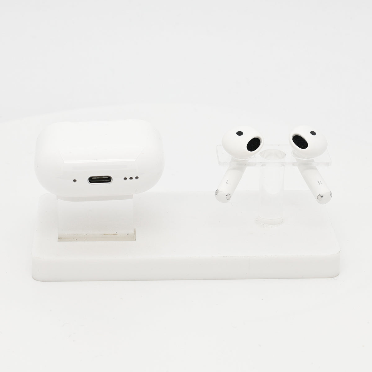 99新 Apple AirPods 4 (支持主動降噪) 白色