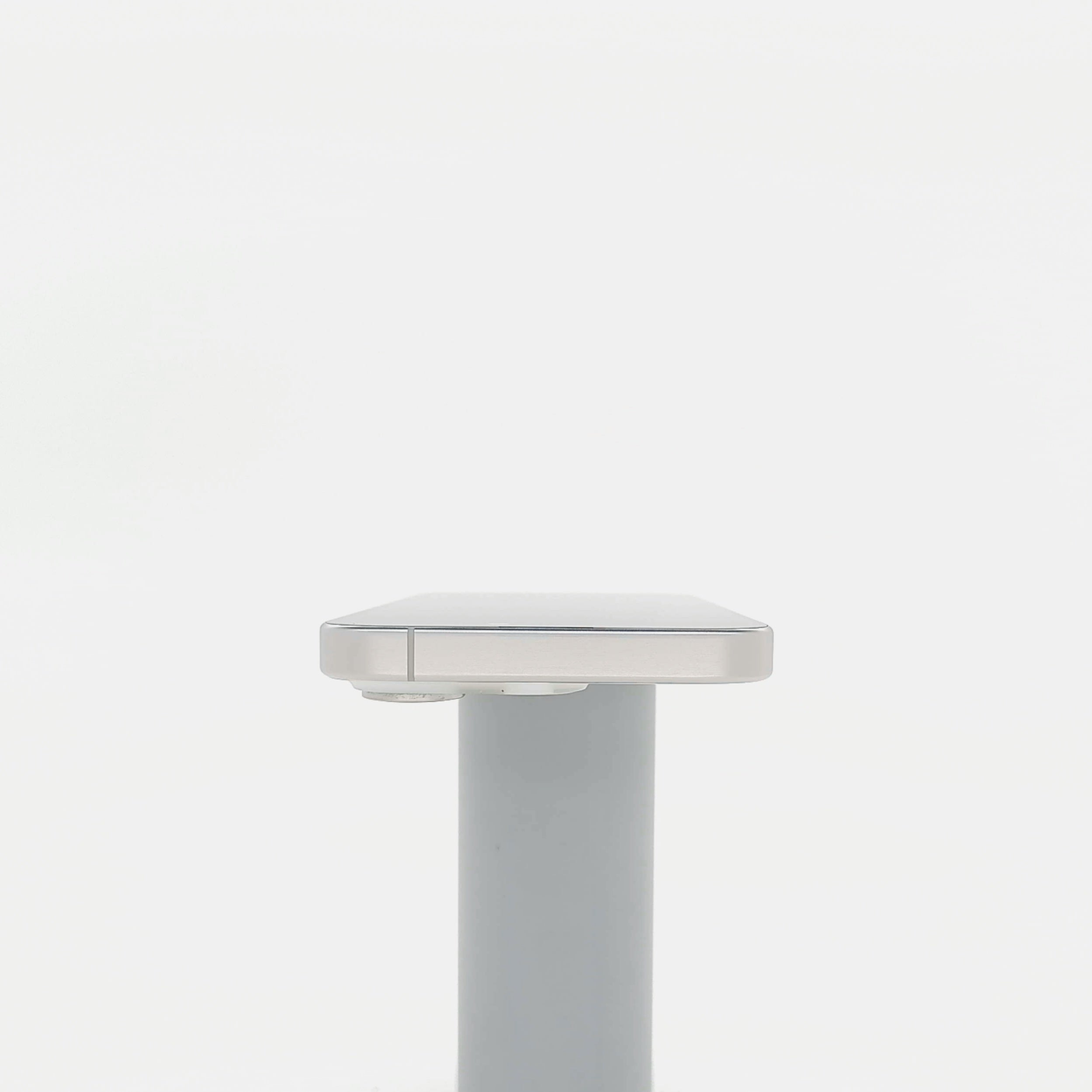 99新 Apple iPhone 15 Pro 128G 白色鈦金屬 中國大陸版