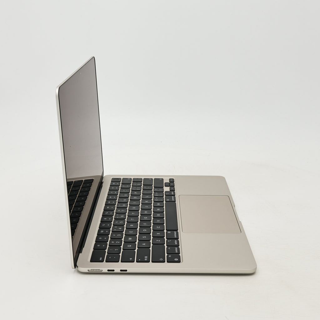 95新 Apple MacBook Air 22年 13寸 M2（8+8核） 8G RAM 256G SSD 星光色