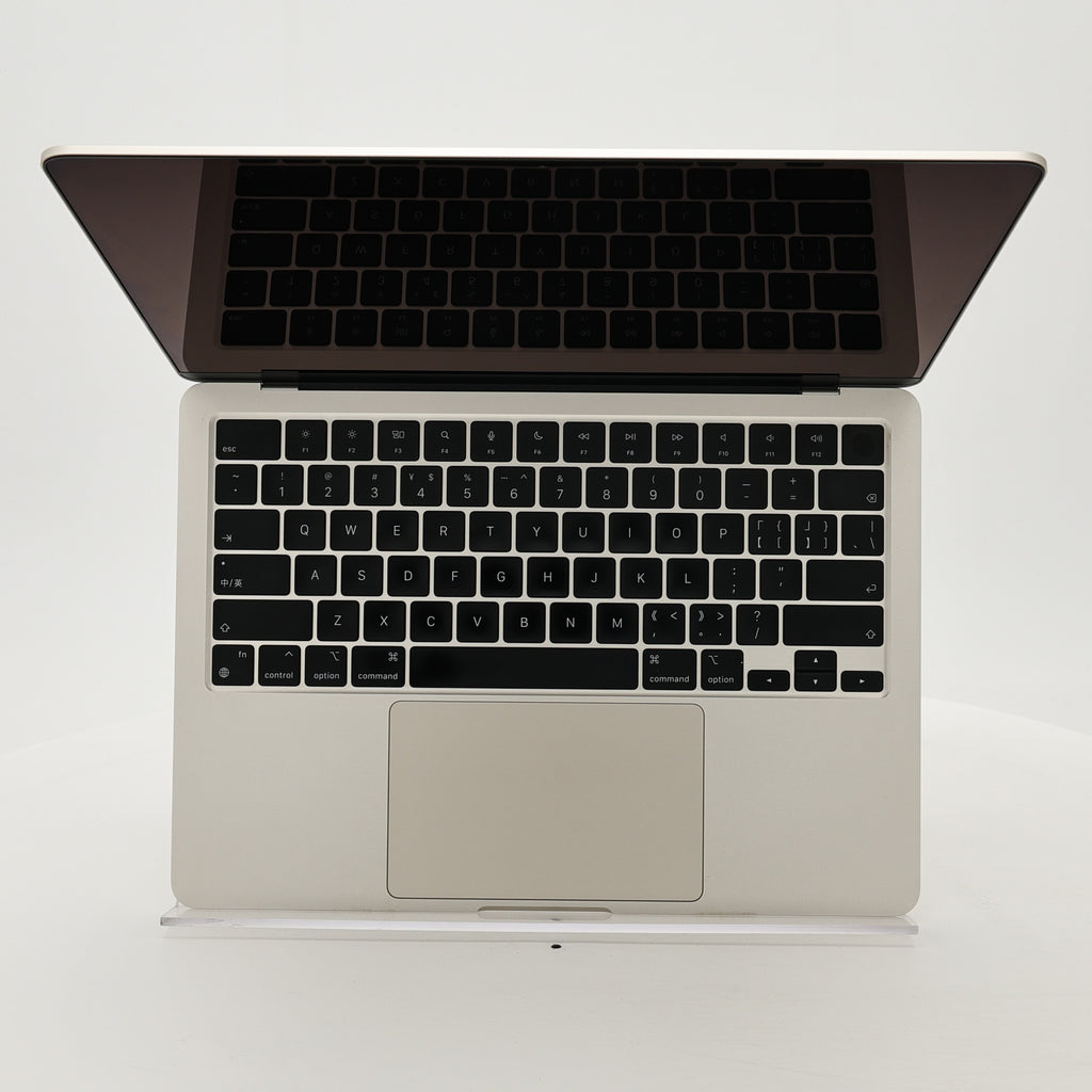 95新 Apple MacBook Air 24年 13寸 M3（8+8核） 8G RAM 256G SSD 星光色