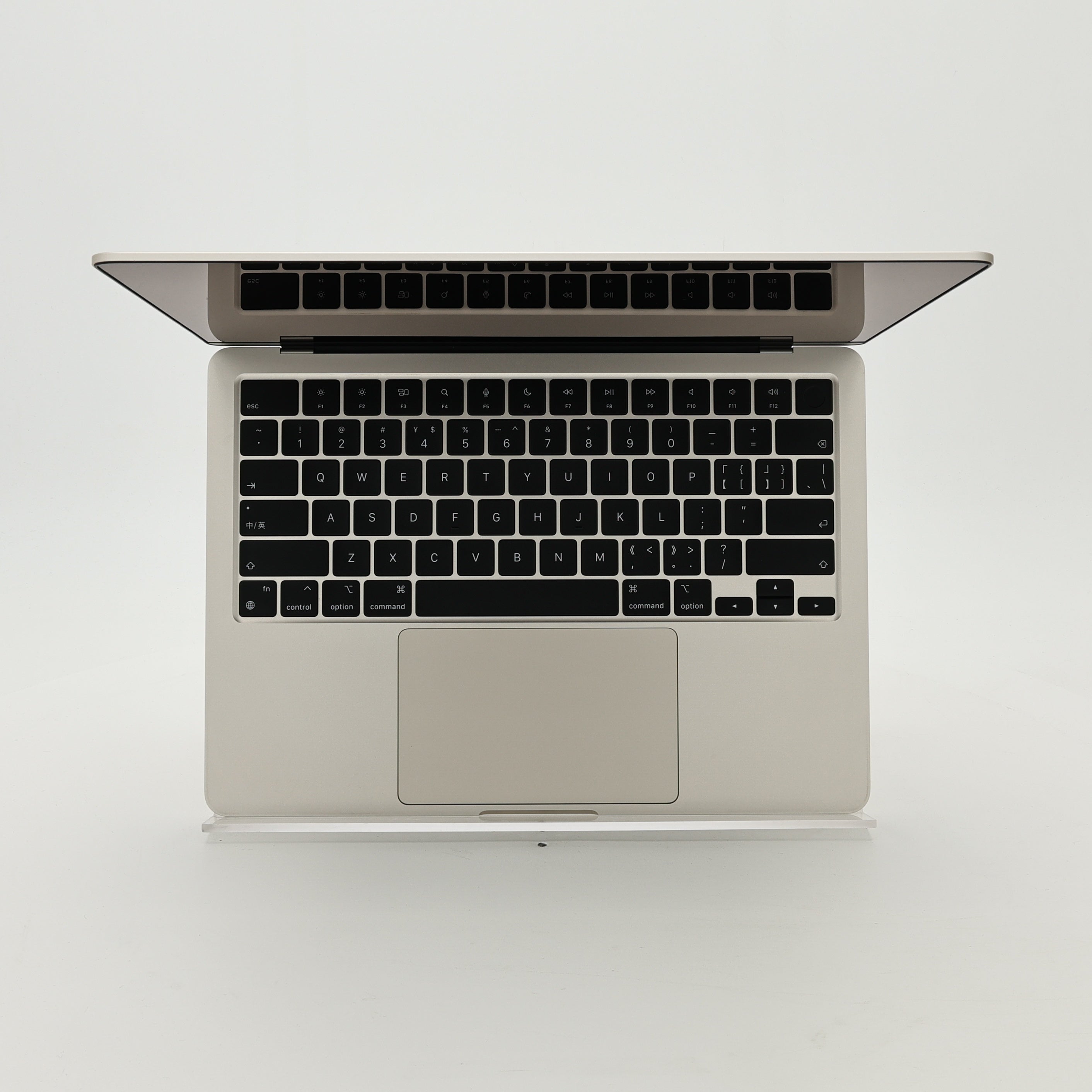 95新 Apple MacBook Air 24年 13寸 M3（8+8核） 8G RAM 256G SSD 星光色