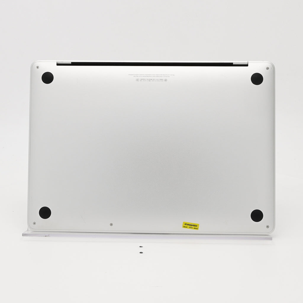 95新 Apple MacBook Pro 22年 13寸 M2（8+10核） 8G RAM 512G SSD 銀色