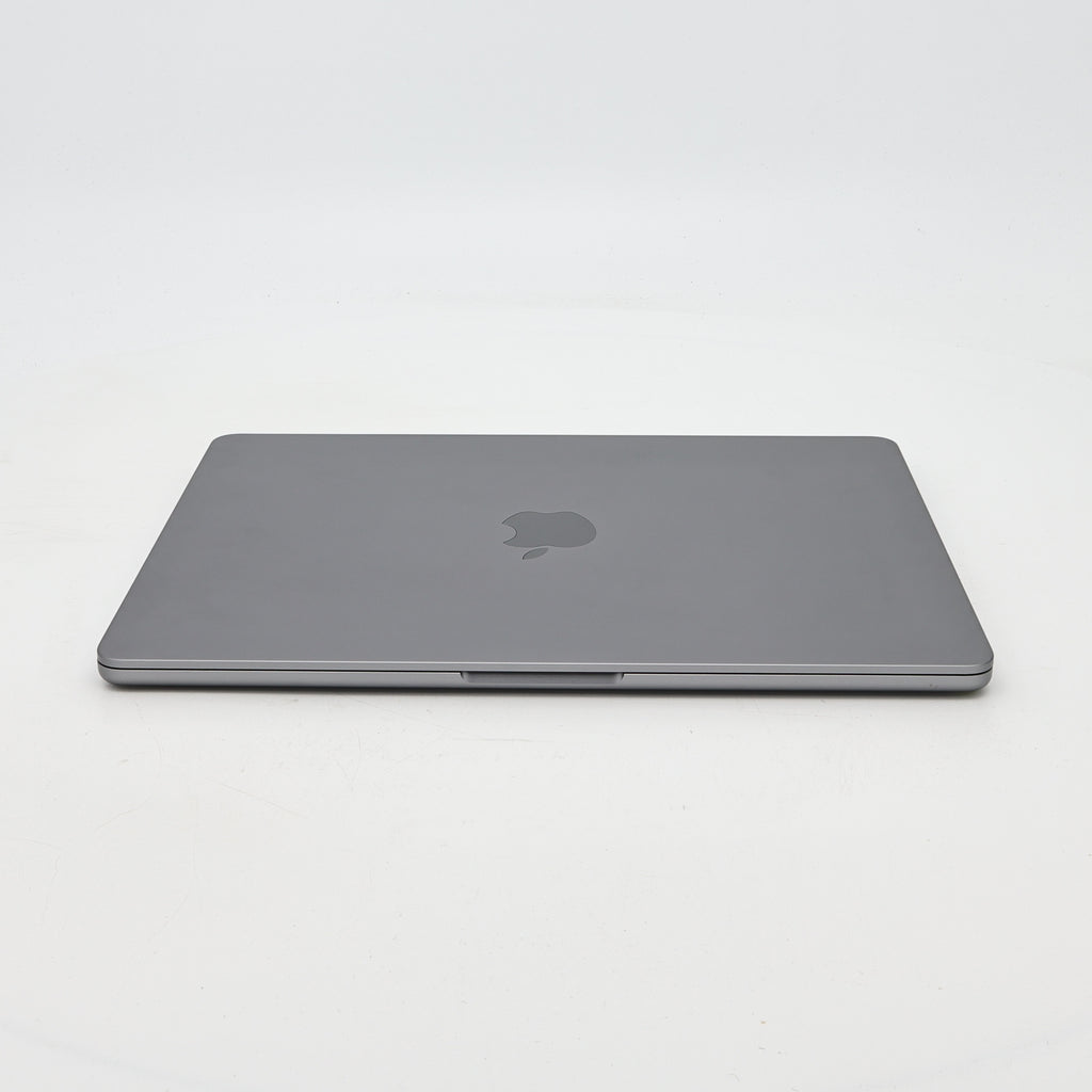 95新 Apple MacBook Air 22年 13寸 M2（8+8核） 8G RAM 256G SSD 深空灰色
