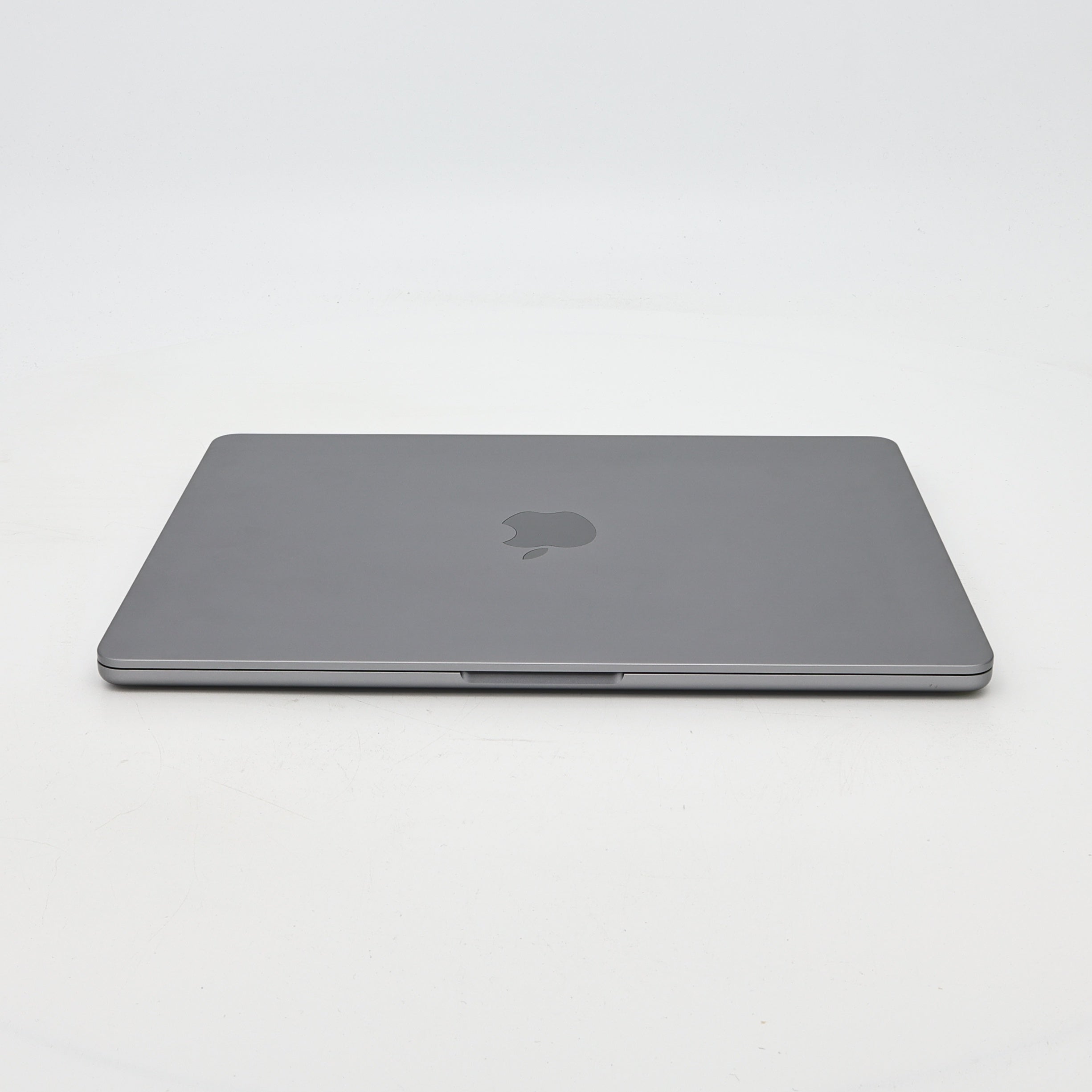 95新 Apple MacBook Air 22年 13寸 M2（8+8核） 8G RAM 256G SSD 深空灰色