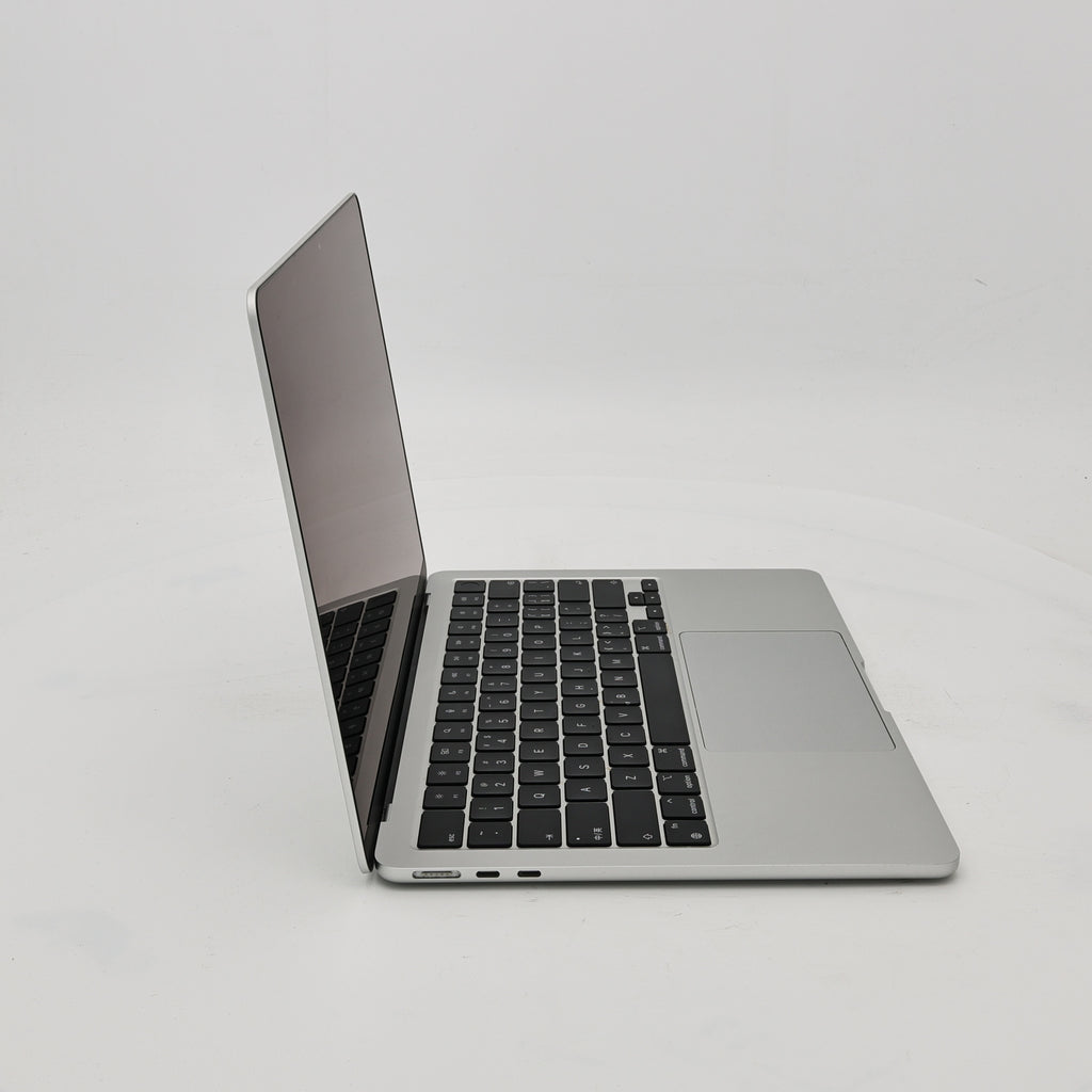 95新 Apple MacBook Air 22年 13寸 M2（8+8核） 8G RAM 256G SSD 銀色