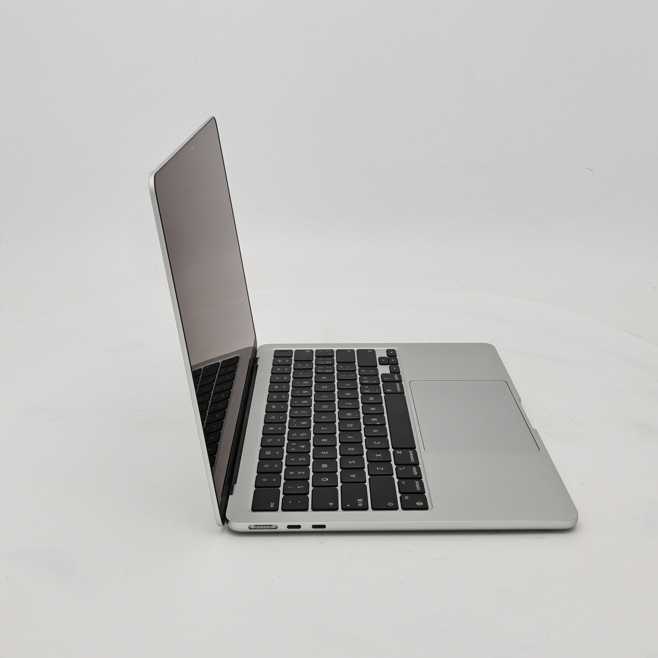 95新 Apple MacBook Air 22年 13寸 M2（8+8核） 8G RAM 256G SSD 銀色