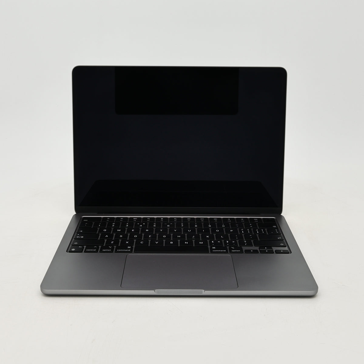 95新 Apple MacBook Air 22年 13寸 M2（8+8核） 16G RAM 256G SSD 深空灰色