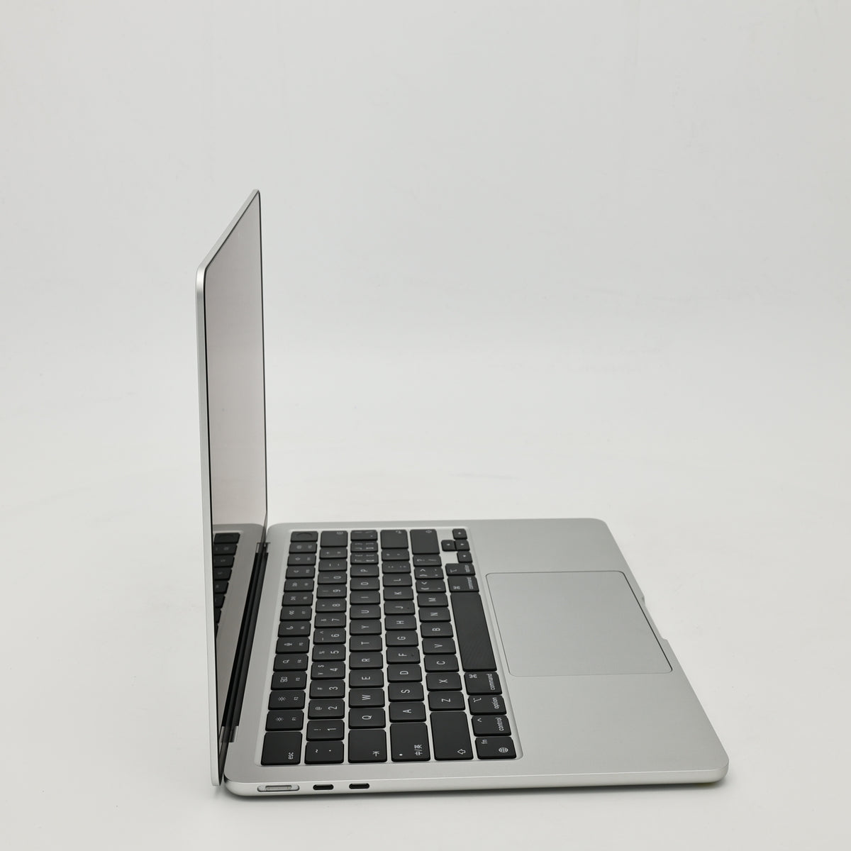 95新 Apple MacBook Air 22年 13寸 M2（8+8核） 8G RAM 256G SSD 銀色