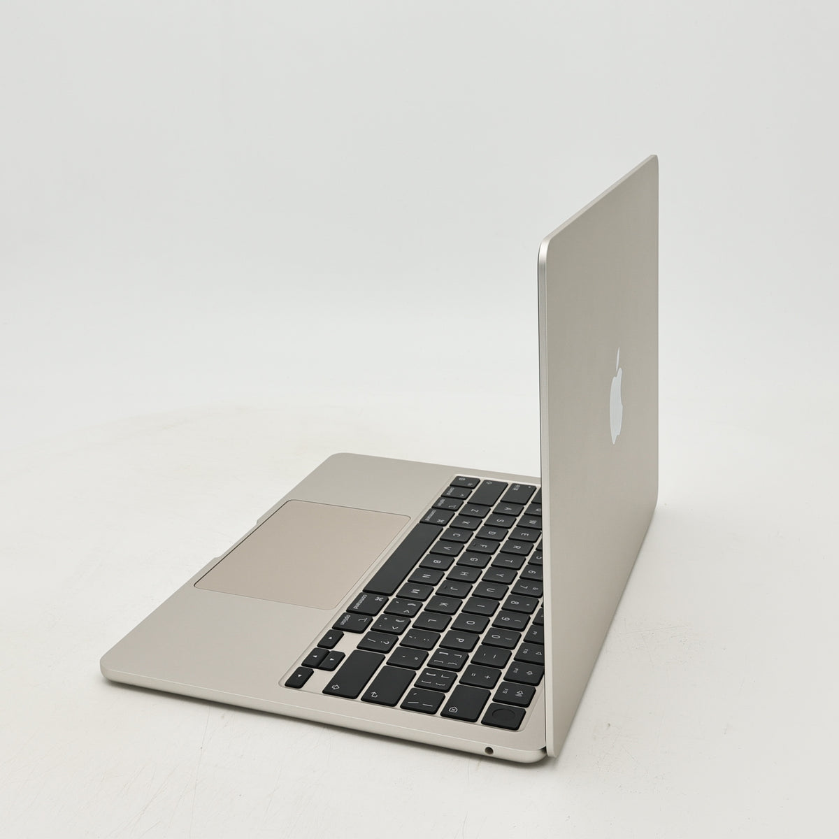99新 Apple MacBook Air 22年 13寸 M2（8+8核） 16G RAM 256G SSD 星光色