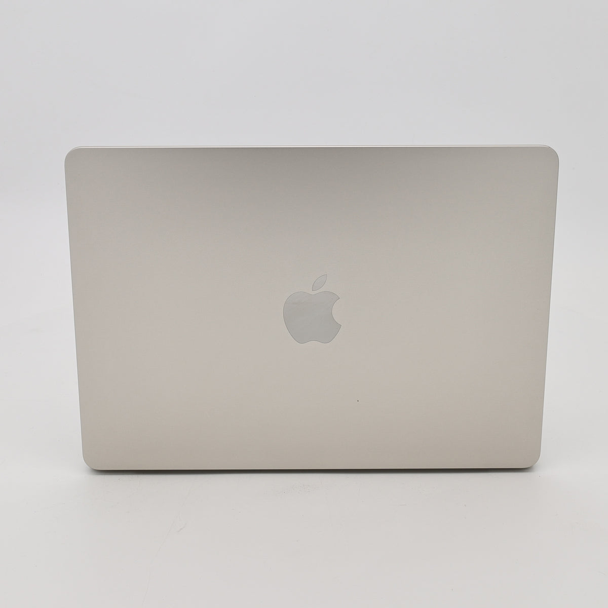 95新 Apple MacBook Air 22年 13寸 M2（8+8核） 8G RAM 256G SSD 星光色