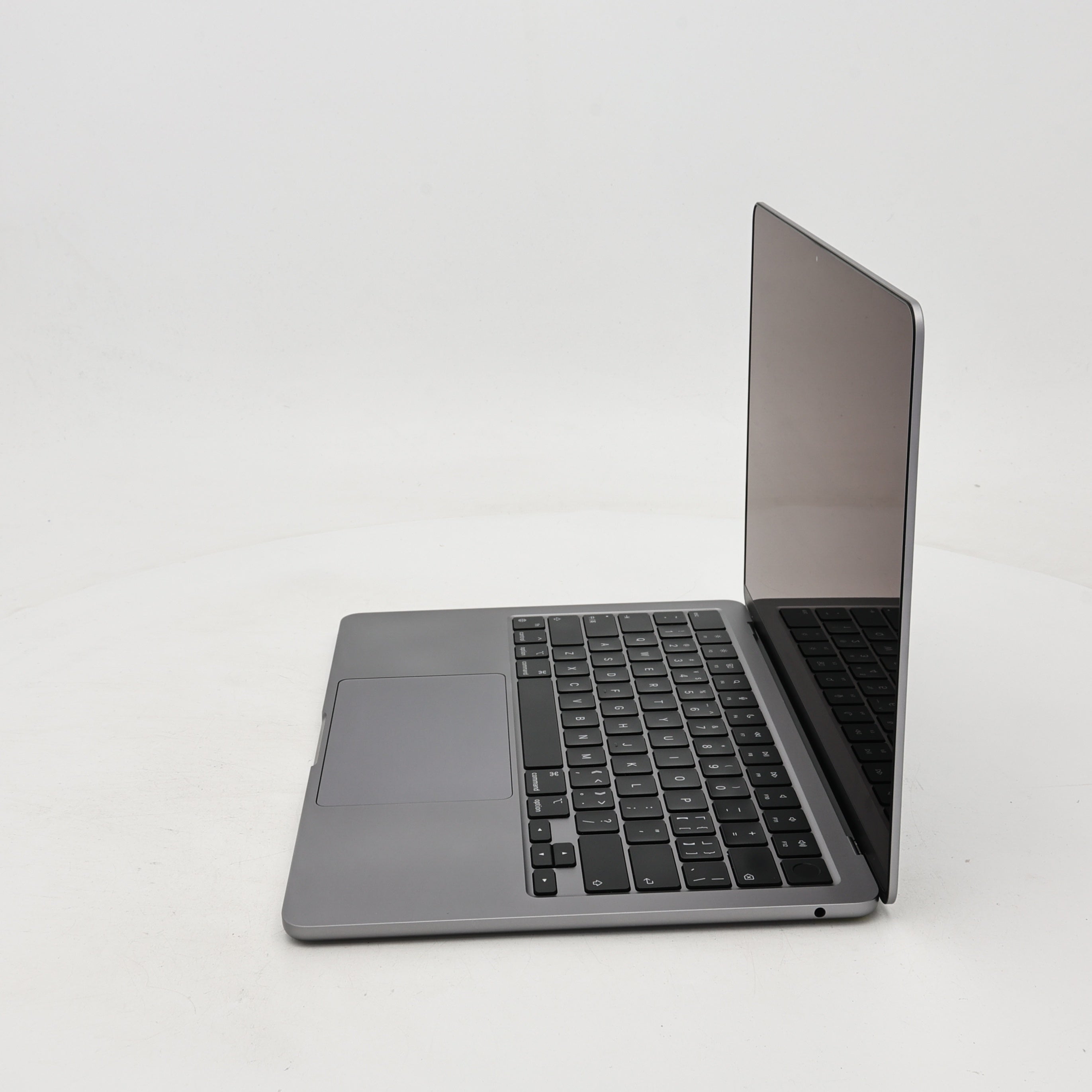 95新 Apple MacBook Air 24年 13寸 M3（8+8核） 8G RAM 256G SSD 深空灰色