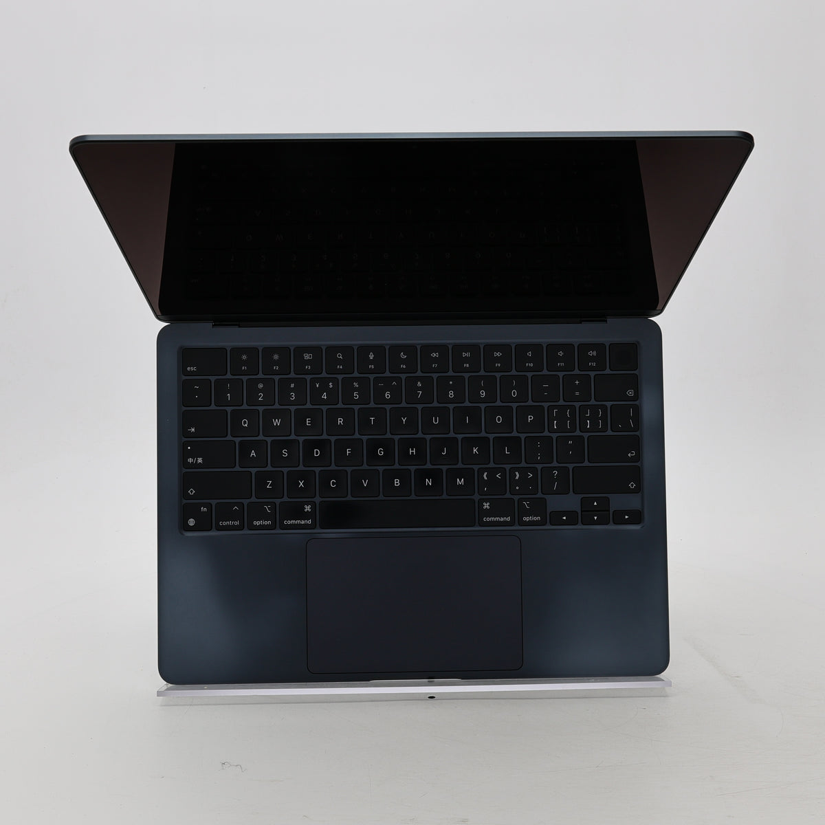 95新 Apple MacBook Air 22年 13寸 M2（8+8核） 8G RAM 256G SSD 午夜色