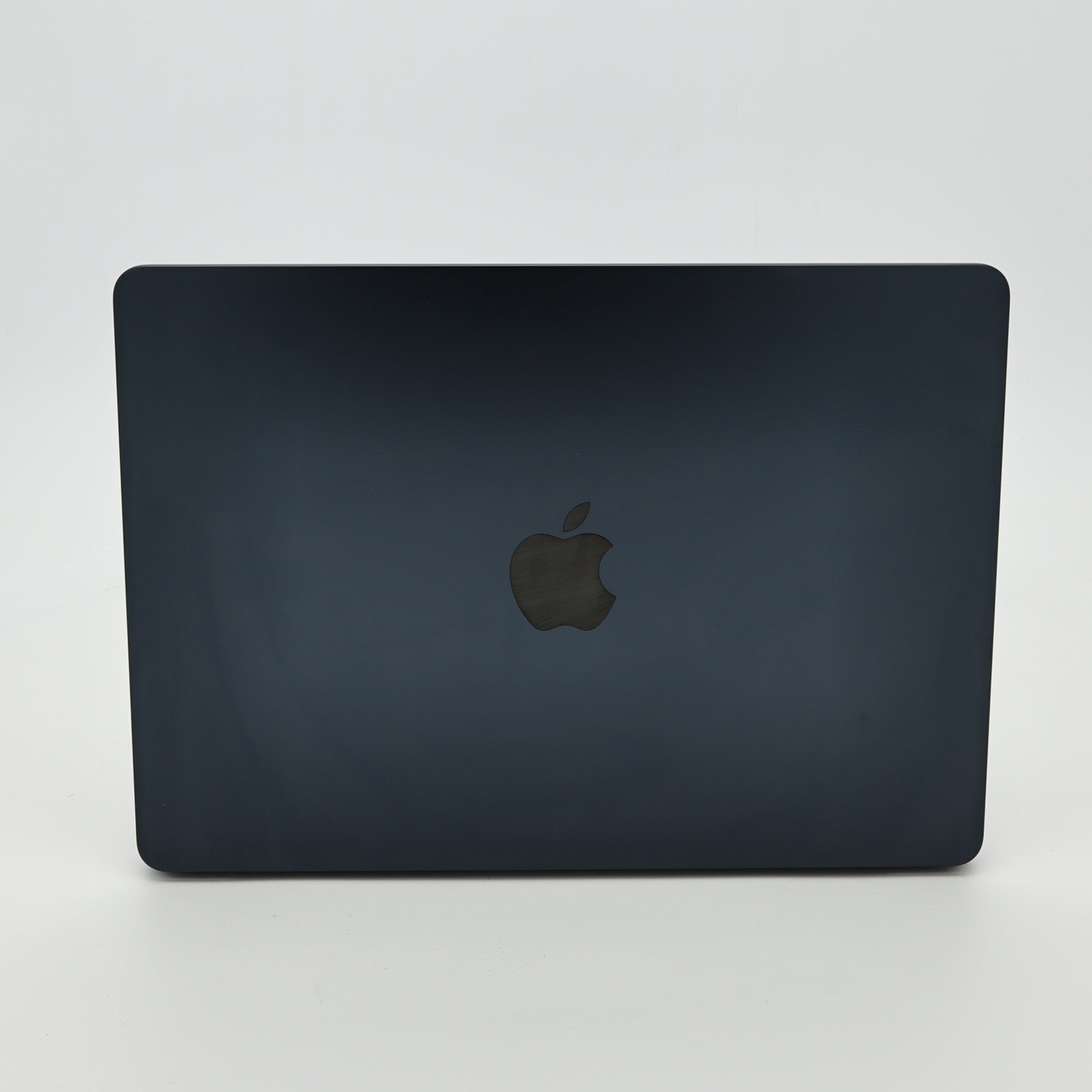 95新 Apple MacBook Air 22年 13寸 M2（8+8核） 16G RAM 256G SSD 午夜色