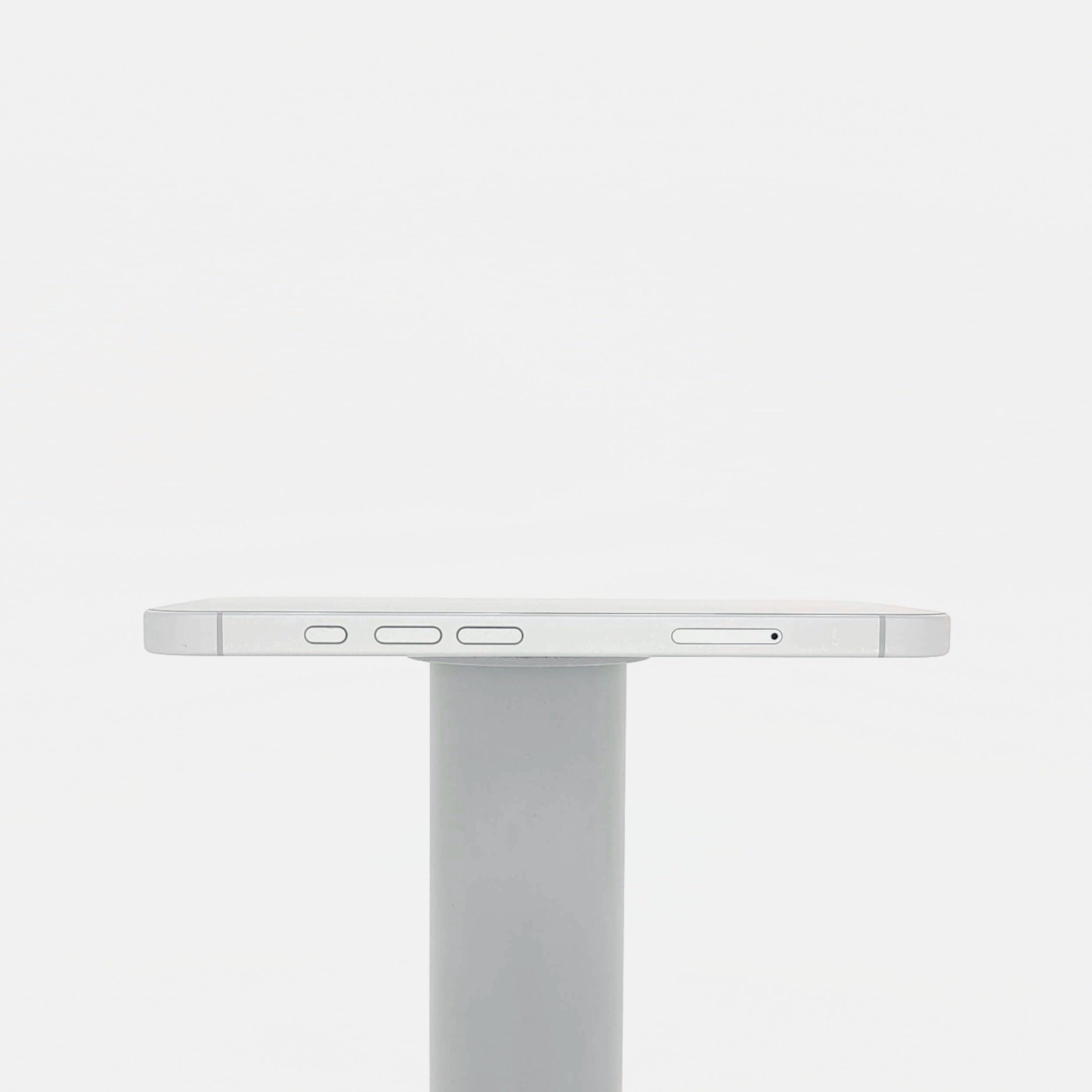 95新 Apple iPhone 16 128G 白色 中國大陸版