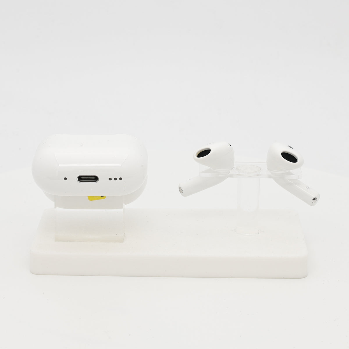 99新 Apple AirPods 4 (支持主動降噪) 白色