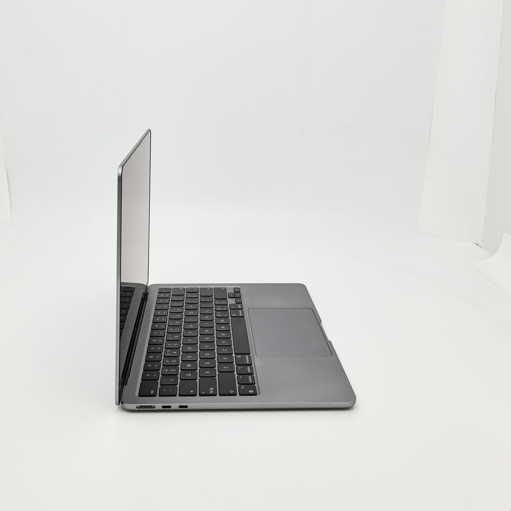 95新 Apple MacBook Air 22年 13寸 M2（8+10核） 8G RAM 512G SSD 深空灰色
