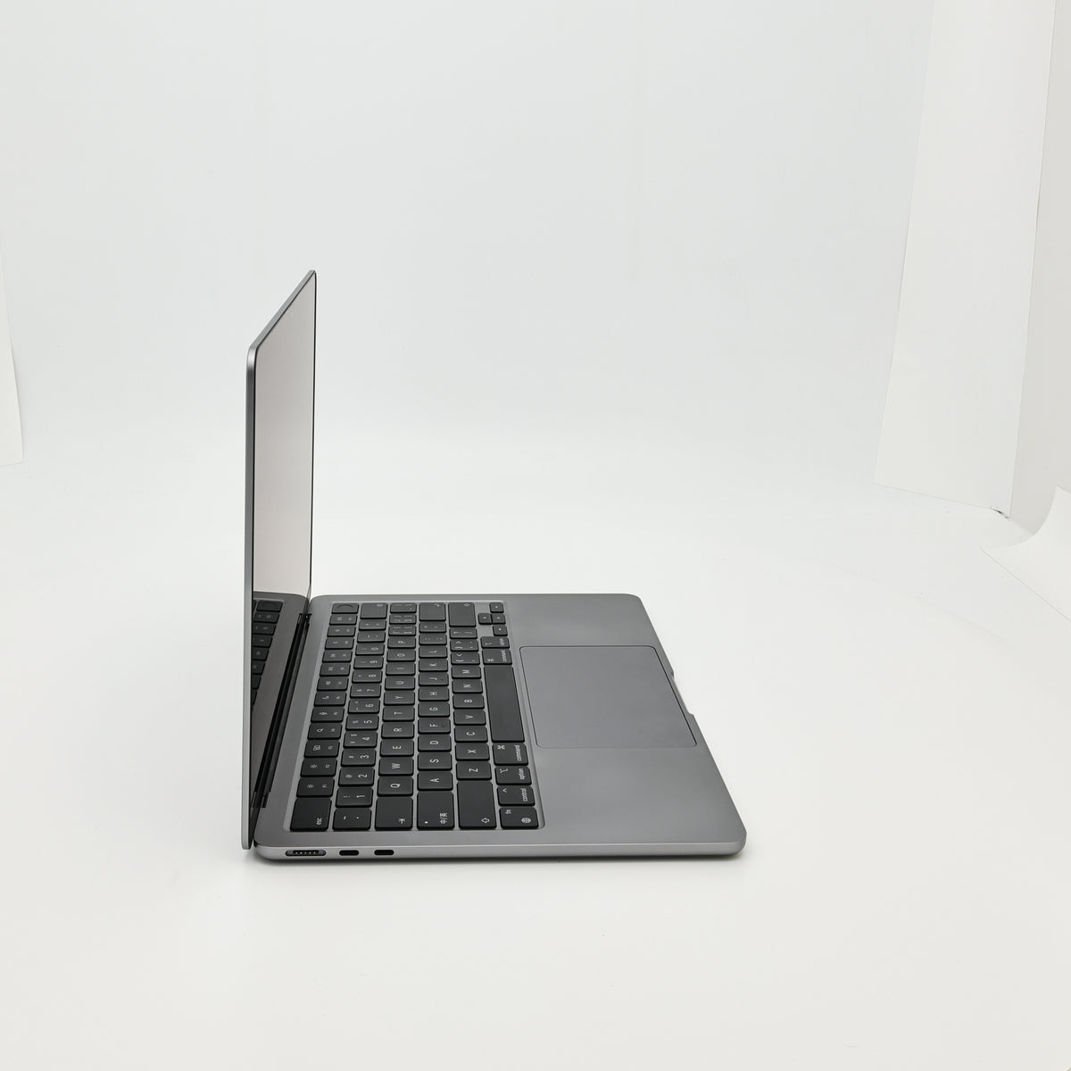 95新 Apple MacBook Air 22年 13寸 M2（8+10核） 8G RAM 512G SSD 深空灰色