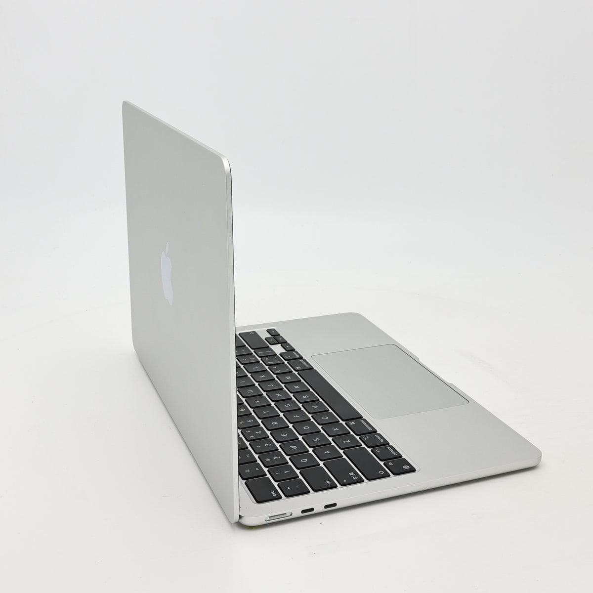99新 Apple MacBook Air 22年 13寸 M2（8+8核） 8G RAM 256G SSD 銀色