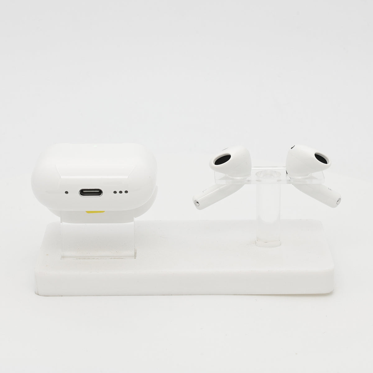 99新 Apple AirPods 5 白色